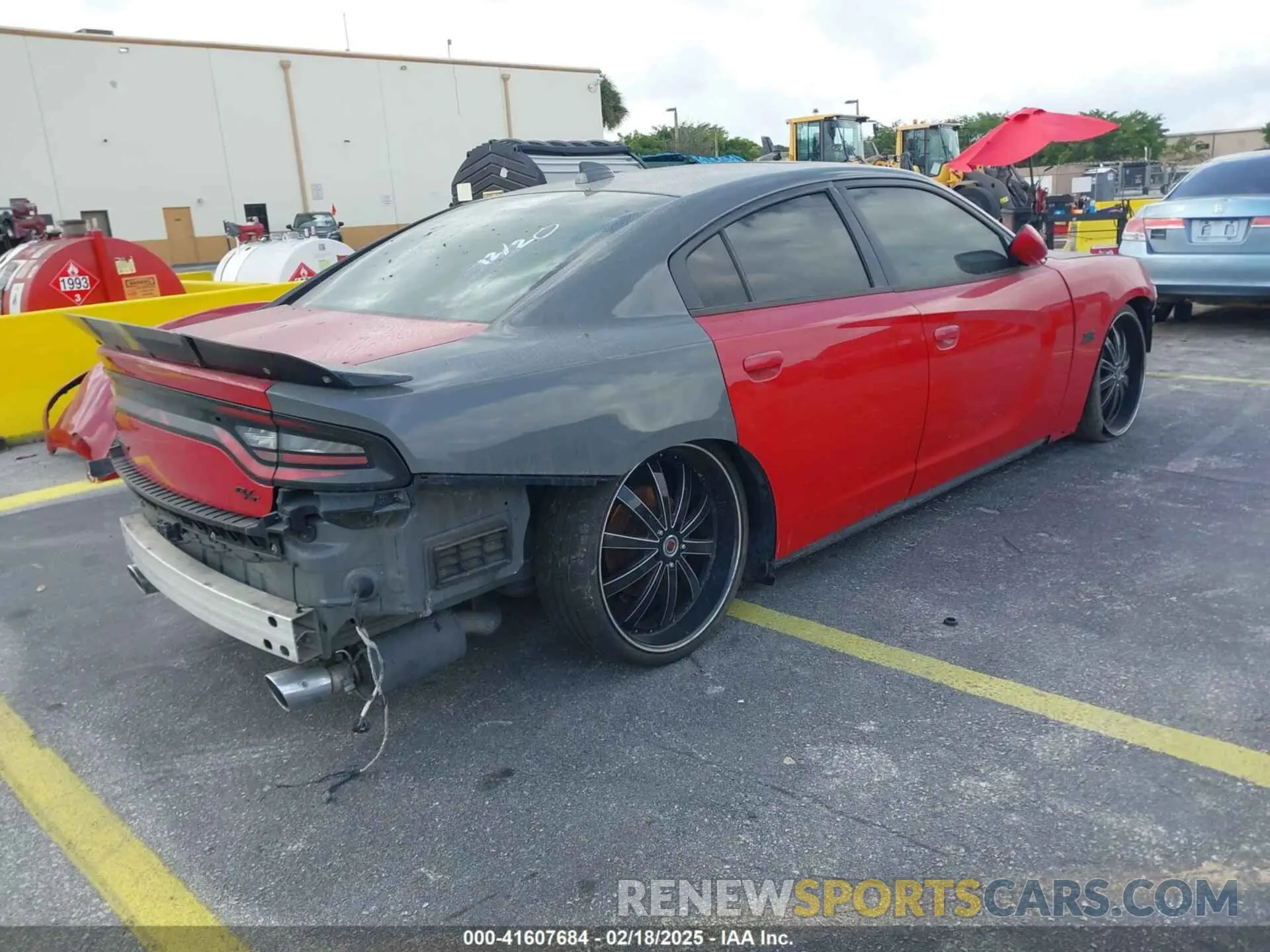 4 Photograph of a damaged car 2C3CDXGJ6KH662046 DODGE CHARGER 2019