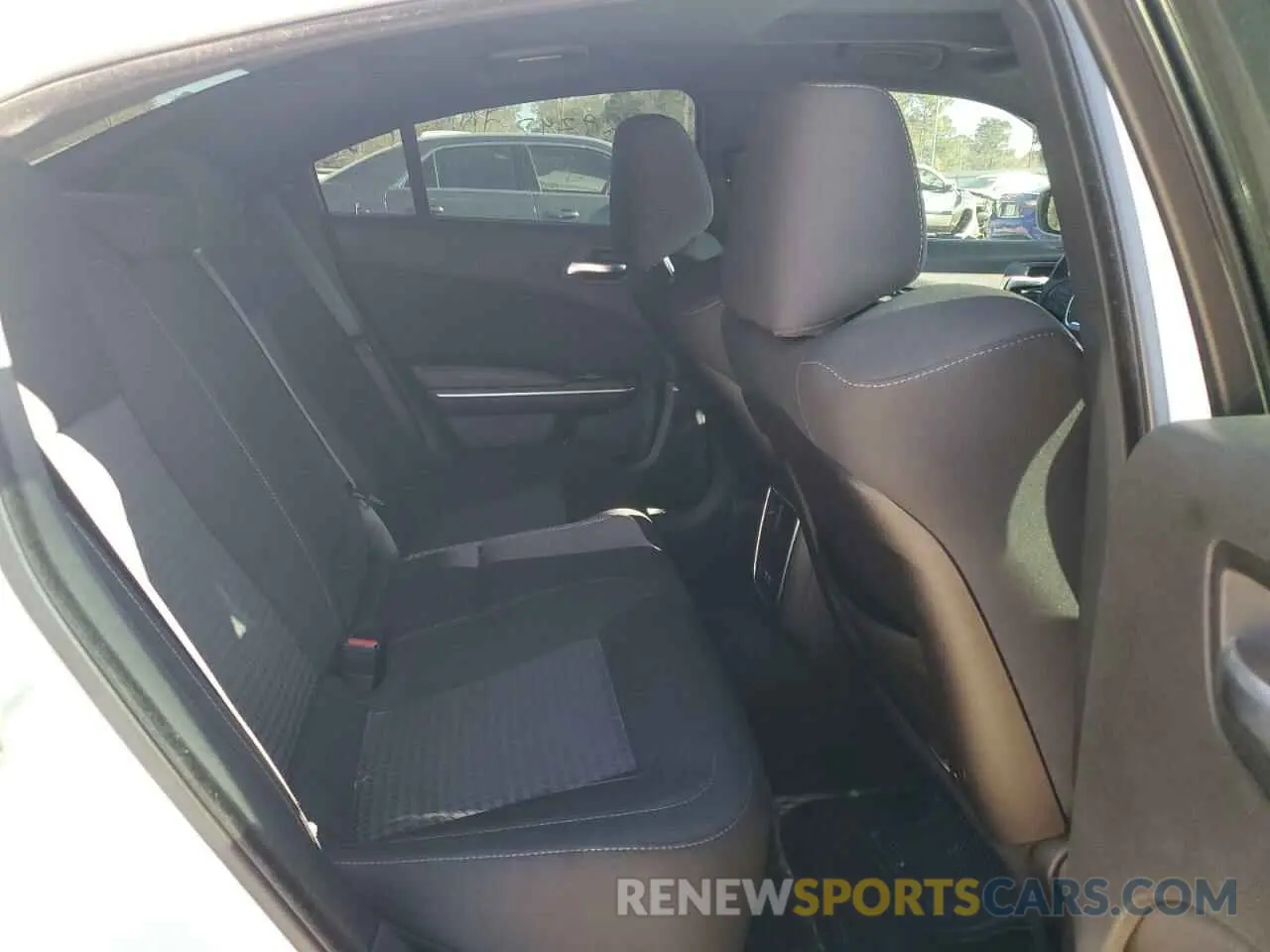 10 Photograph of a damaged car 2C3CDXGJ6KH692406 DODGE CHARGER 2019