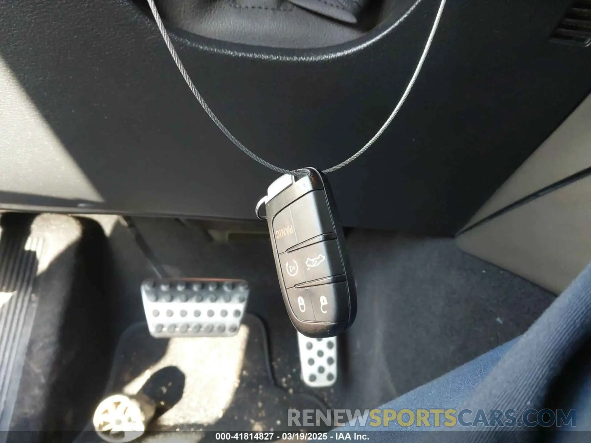 11 Photograph of a damaged car 2C3CDXGJ7KH633834 DODGE CHARGER 2019