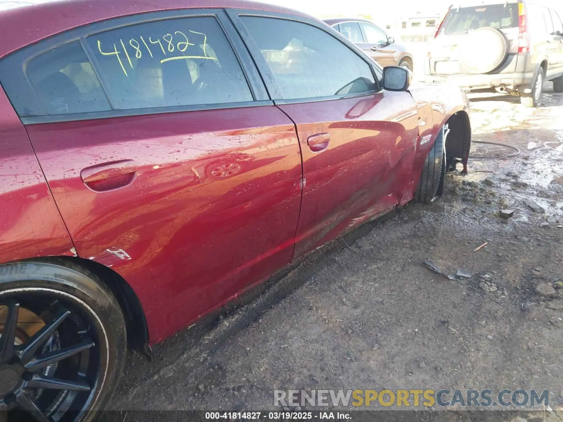 6 Photograph of a damaged car 2C3CDXGJ7KH633834 DODGE CHARGER 2019
