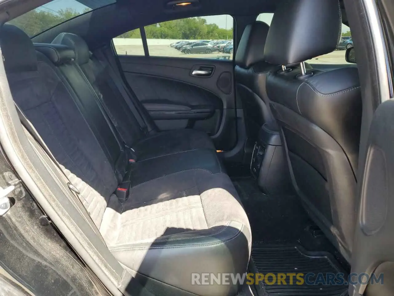 10 Photograph of a damaged car 2C3CDXGJ8KH576771 DODGE CHARGER 2019