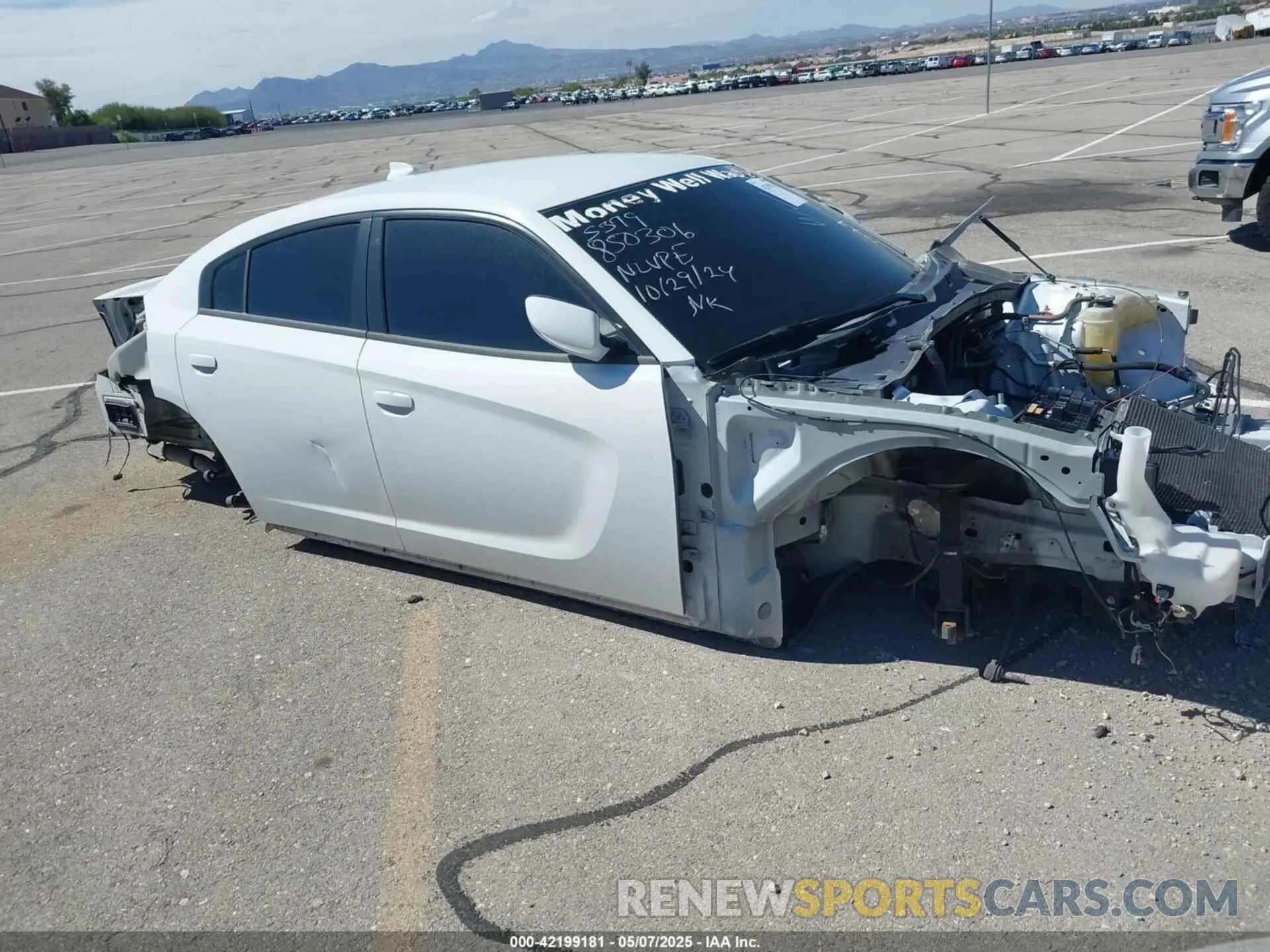 17 Photograph of a damaged car 2C3CDXGJ9KH742747 DODGE CHARGER 2019