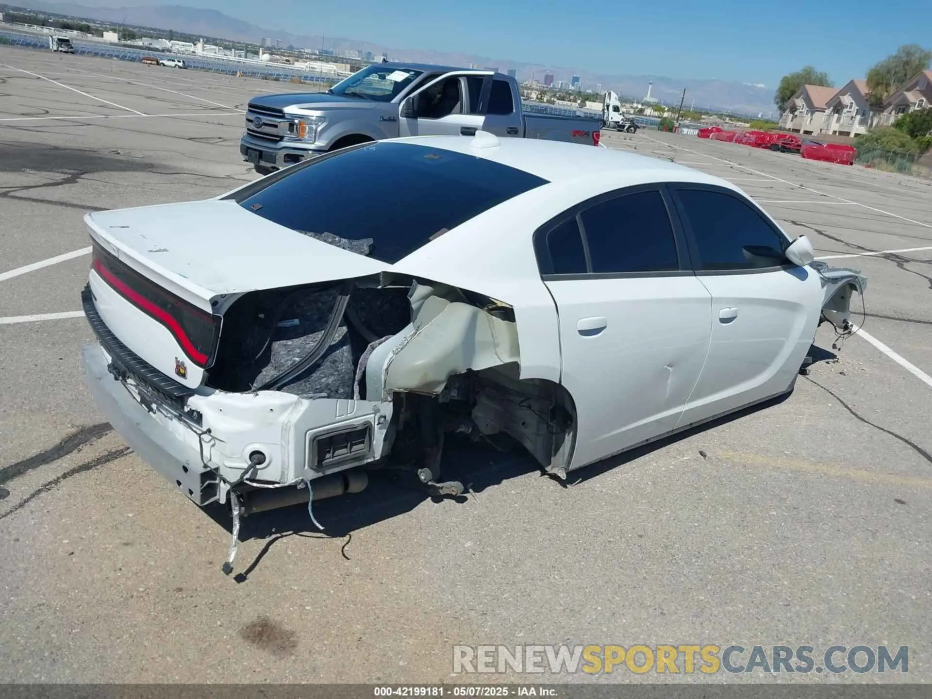 4 Photograph of a damaged car 2C3CDXGJ9KH742747 DODGE CHARGER 2019