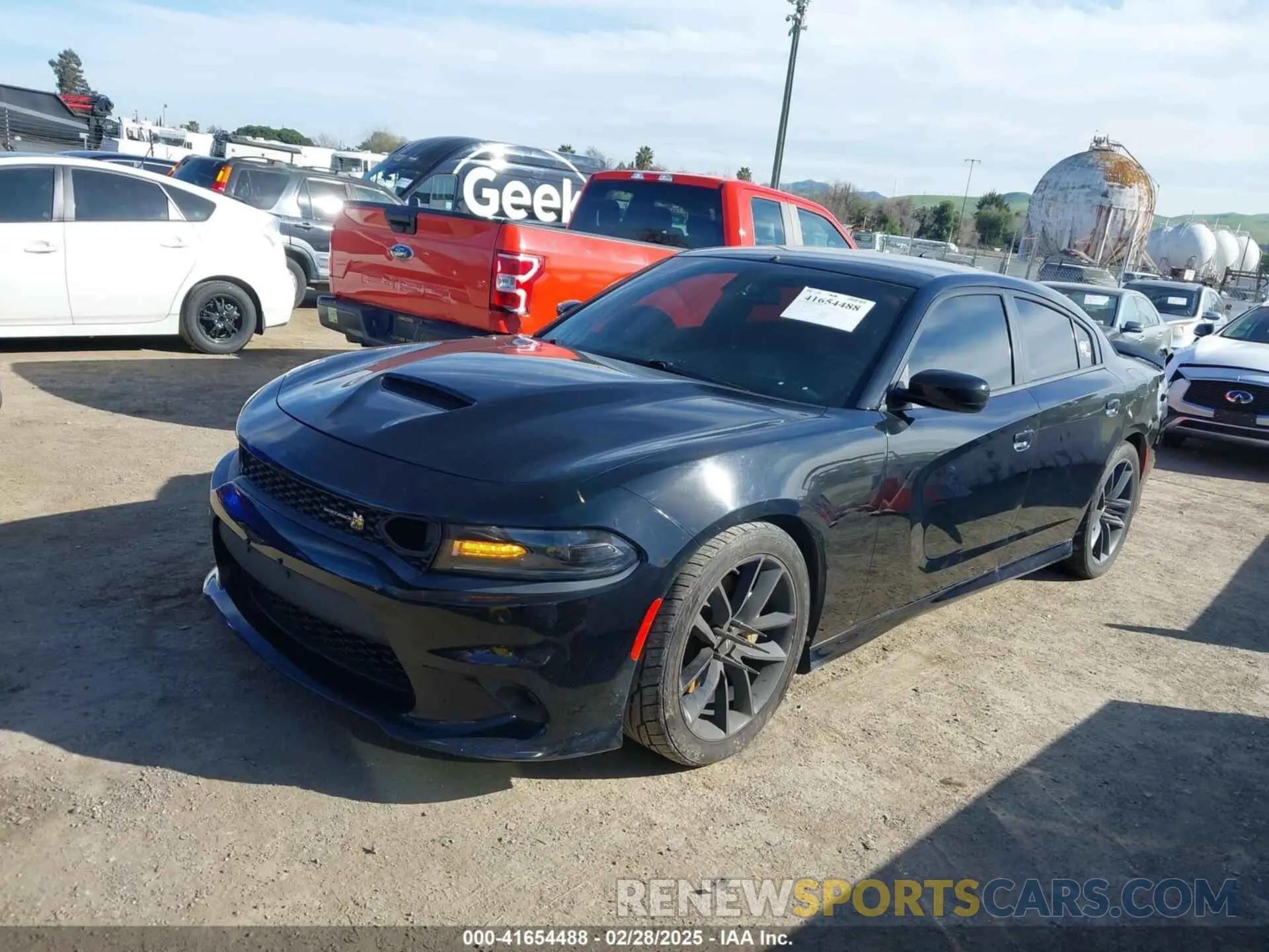 2 Photograph of a damaged car 2C3CDXGJ9KH756602 DODGE CHARGER 2019