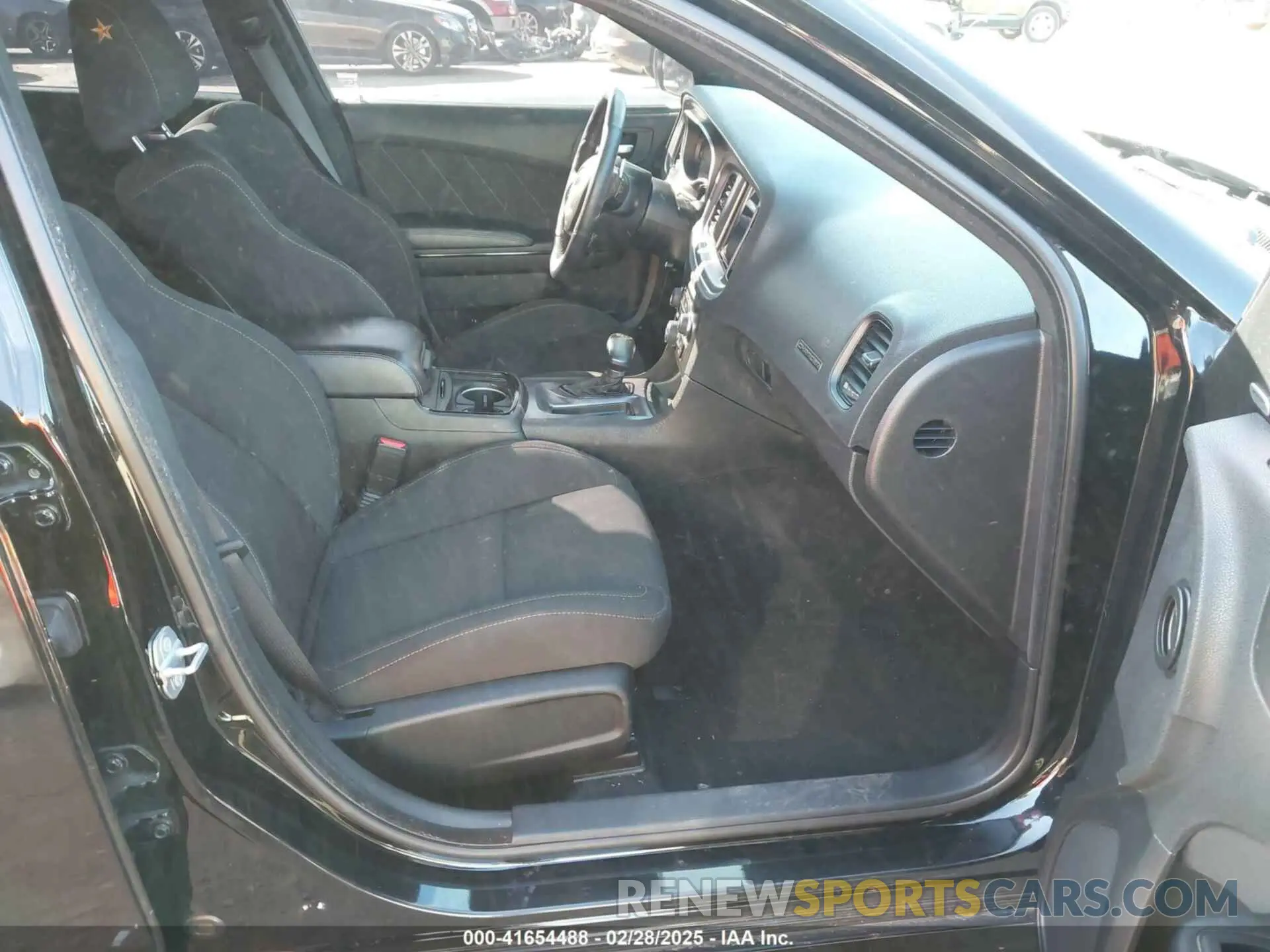 5 Photograph of a damaged car 2C3CDXGJ9KH756602 DODGE CHARGER 2019