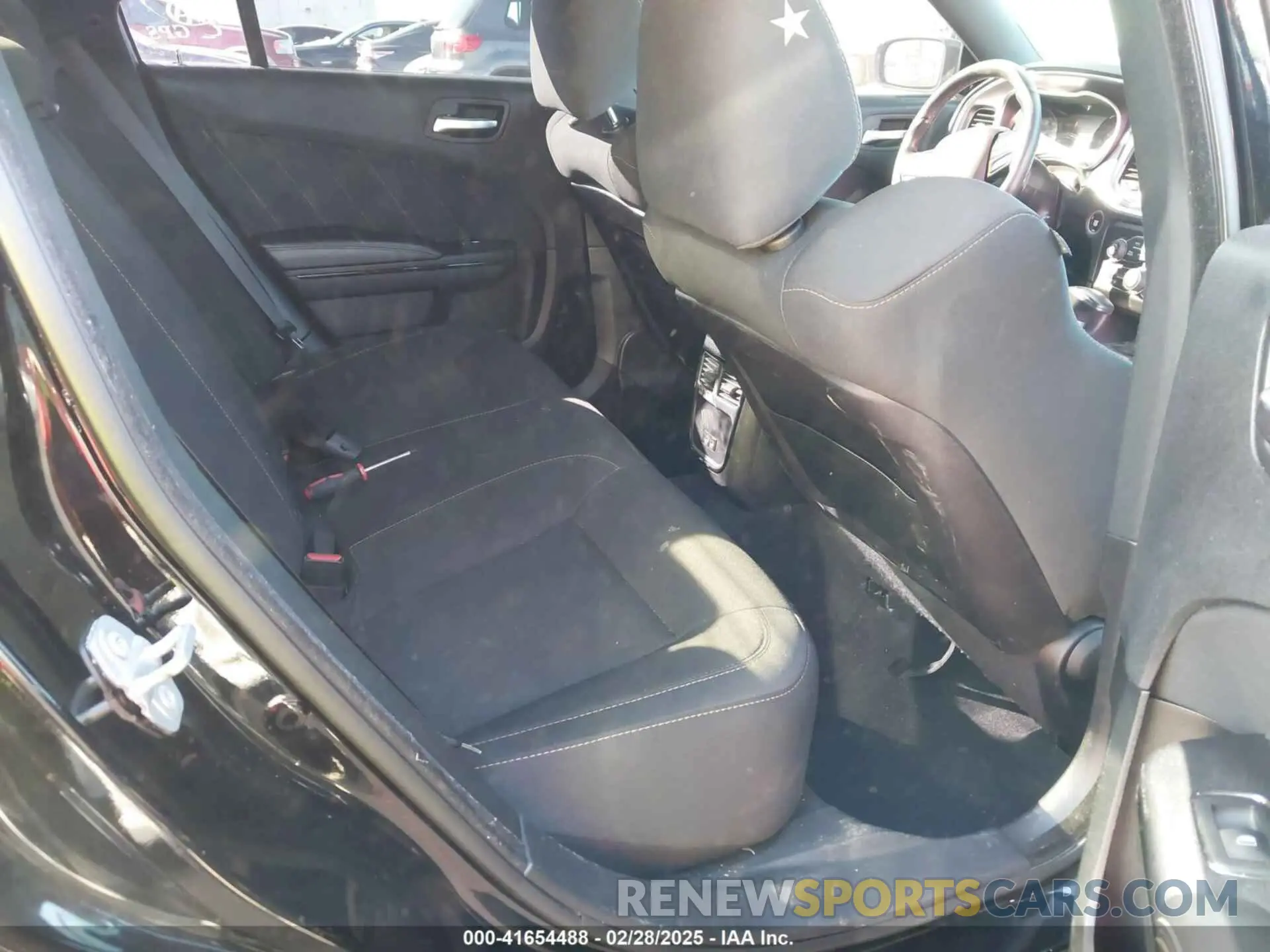 8 Photograph of a damaged car 2C3CDXGJ9KH756602 DODGE CHARGER 2019