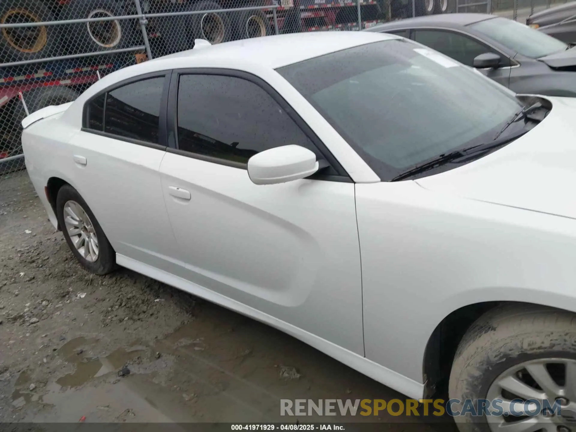 13 Photograph of a damaged car 2C3CDXHG0KH512582 DODGE CHARGER 2019