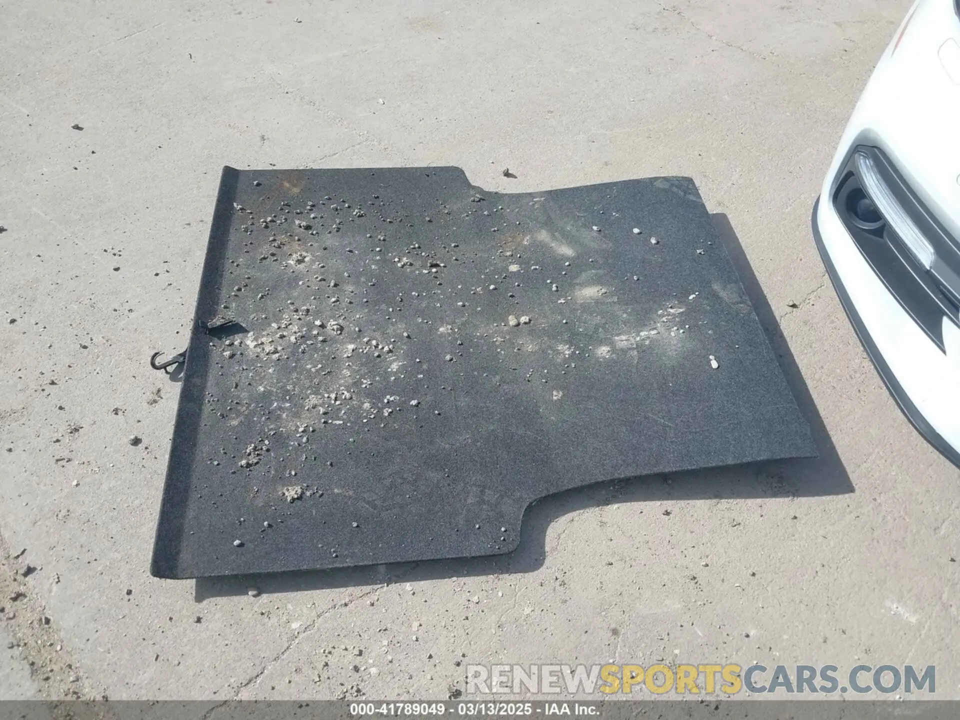 12 Photograph of a damaged car 2C3CDXHG0KH589064 DODGE CHARGER 2019