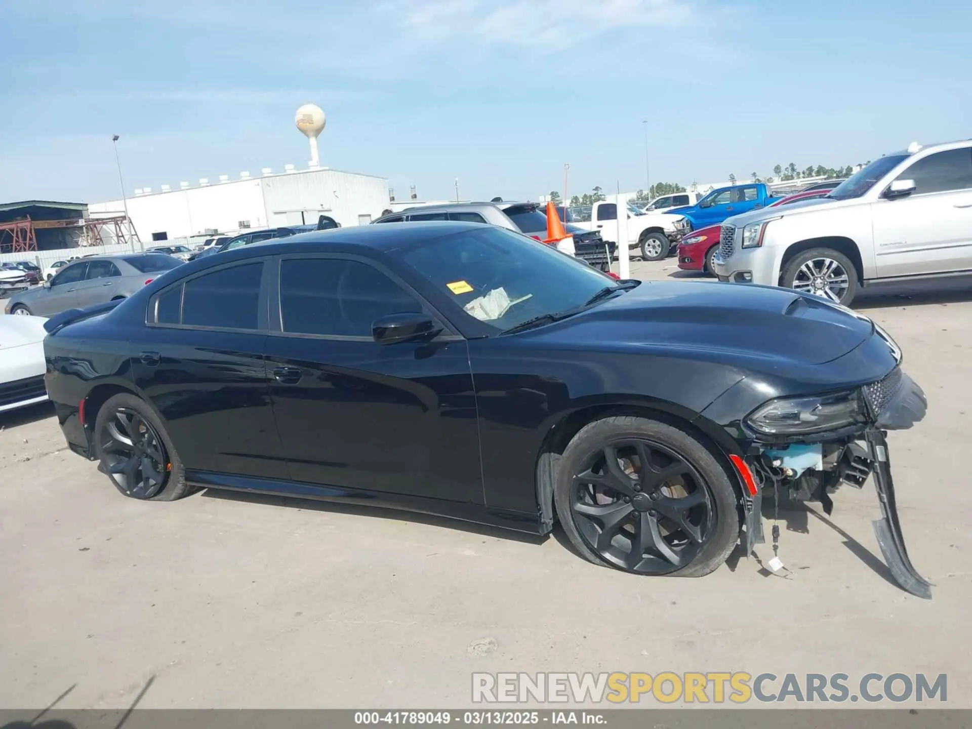 14 Photograph of a damaged car 2C3CDXHG0KH589064 DODGE CHARGER 2019