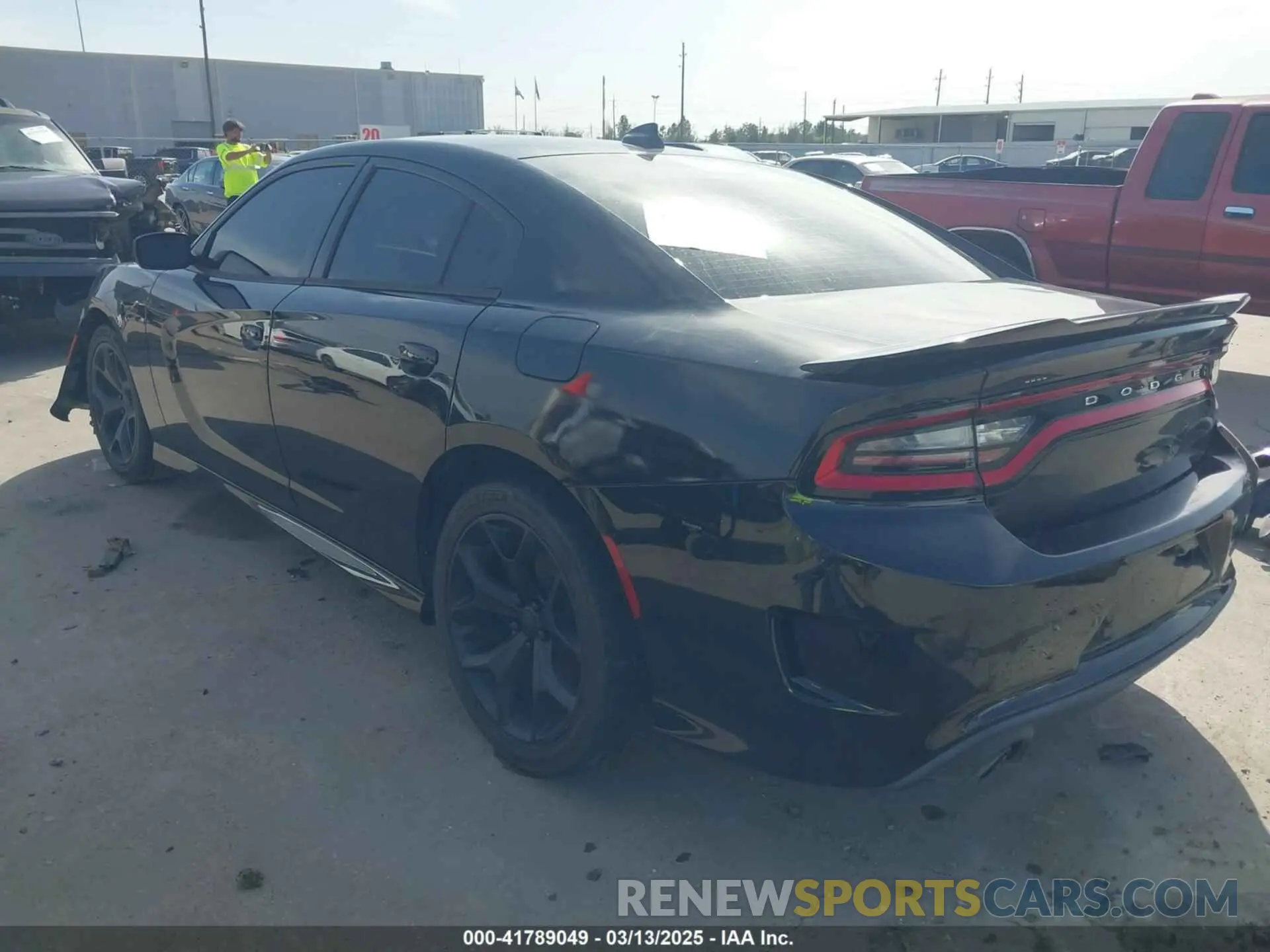 3 Photograph of a damaged car 2C3CDXHG0KH589064 DODGE CHARGER 2019