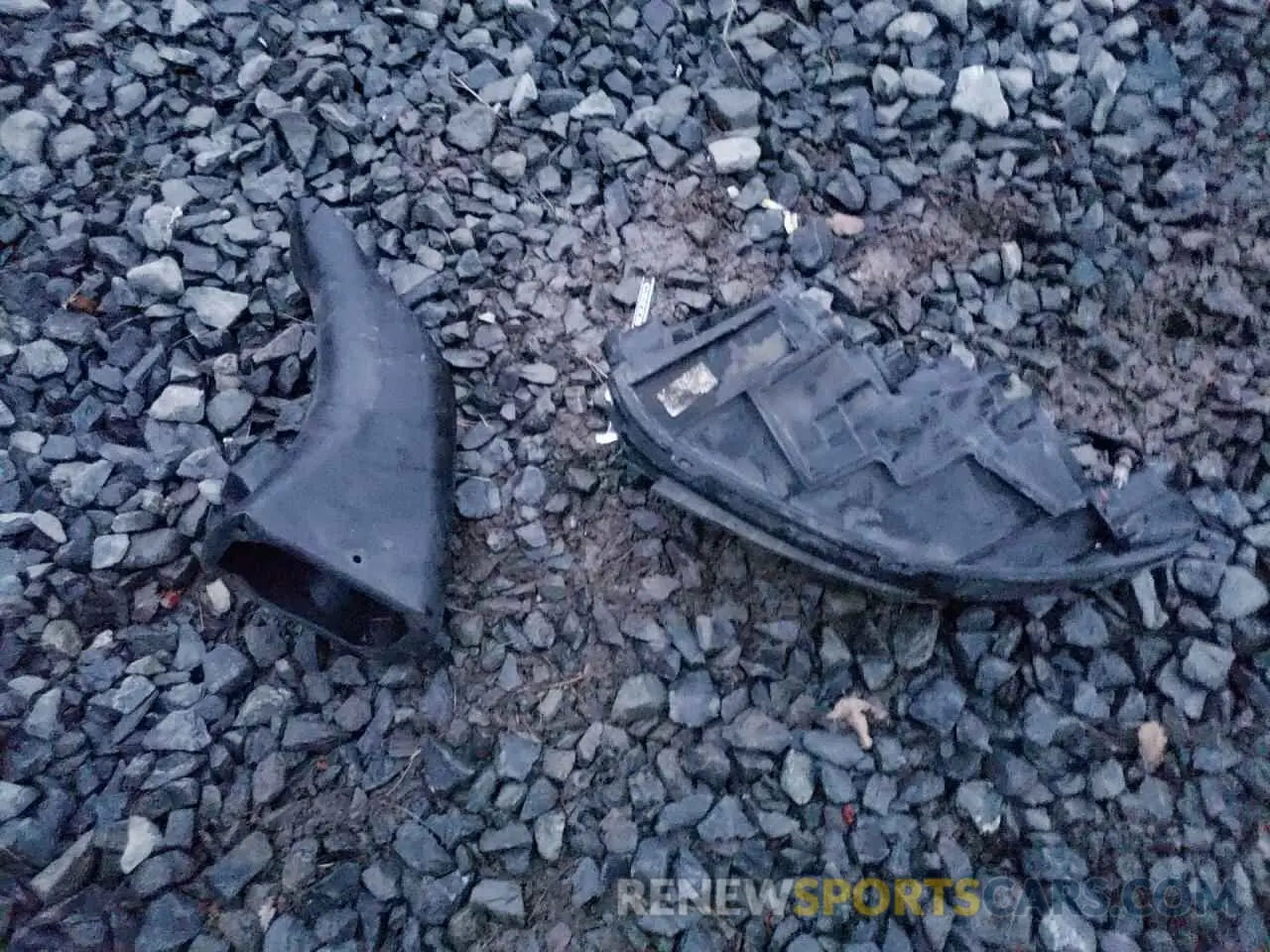 14 Photograph of a damaged car 2C3CDXHG0KH603089 DODGE CHARGER 2019
