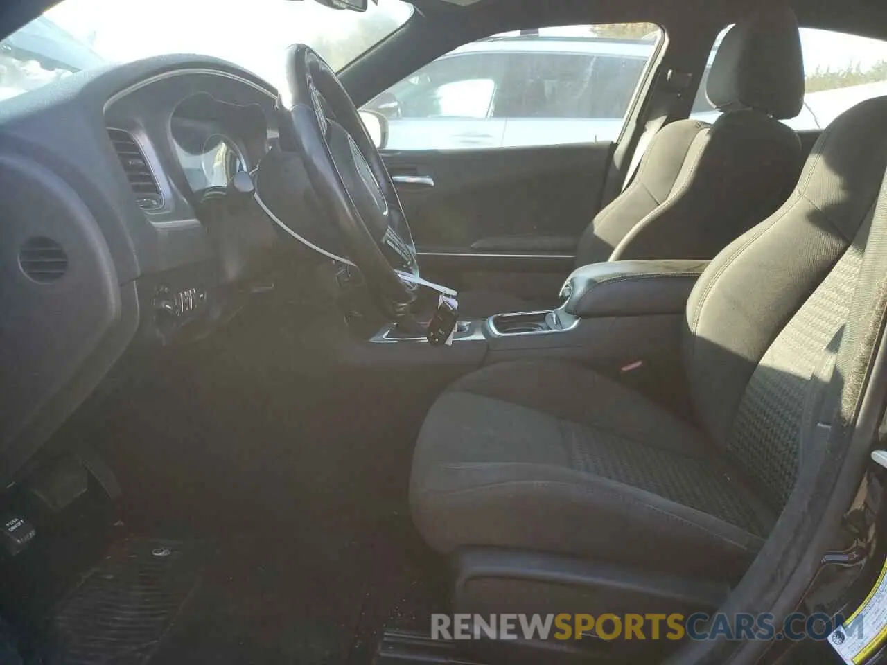 7 Photograph of a damaged car 2C3CDXHG0KH680898 DODGE CHARGER 2019