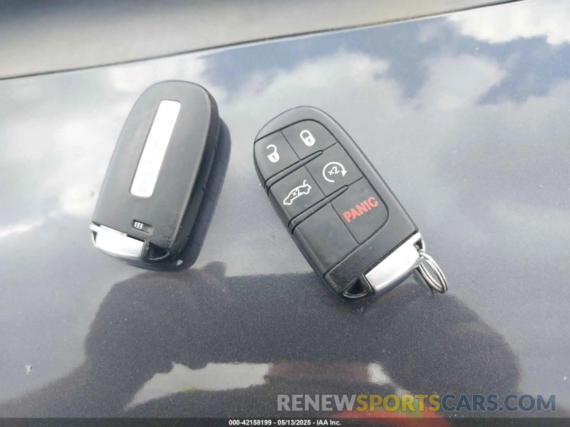 11 Photograph of a damaged car 2C3CDXHG0KH684918 DODGE CHARGER 2019