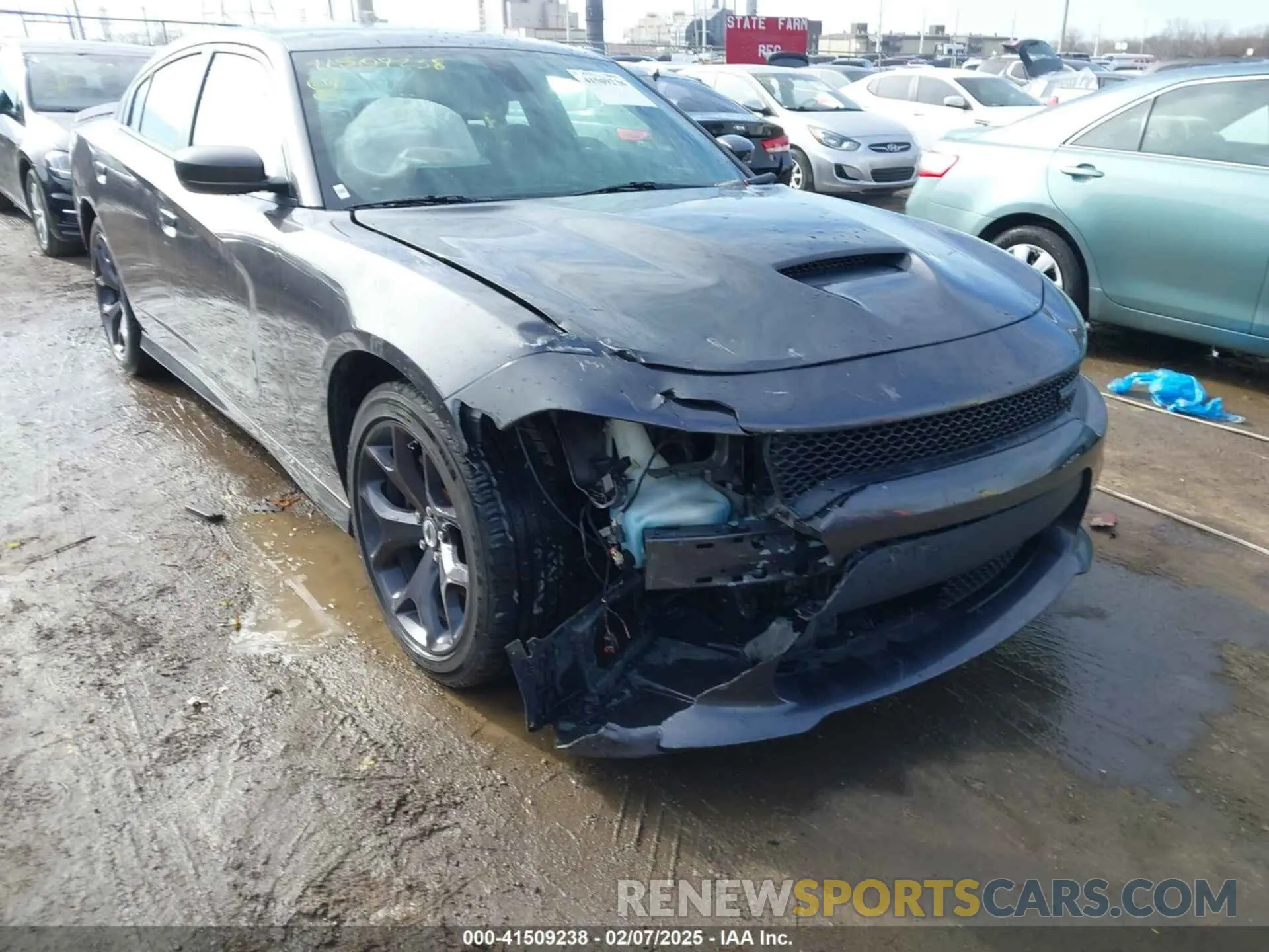6 Photograph of a damaged car 2C3CDXHG1KH565596 DODGE CHARGER 2019