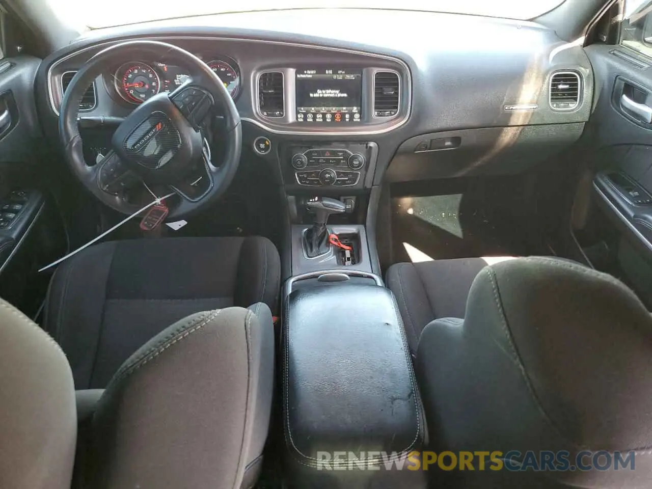 8 Photograph of a damaged car 2C3CDXHG1KH567137 DODGE CHARGER 2019