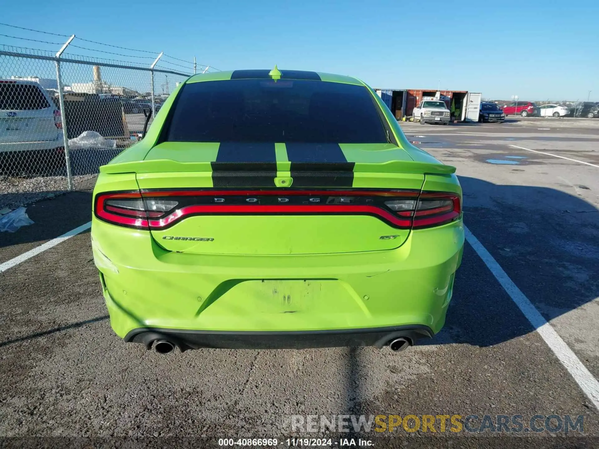15 Photograph of a damaged car 2C3CDXHG1KH706666 DODGE CHARGER 2019