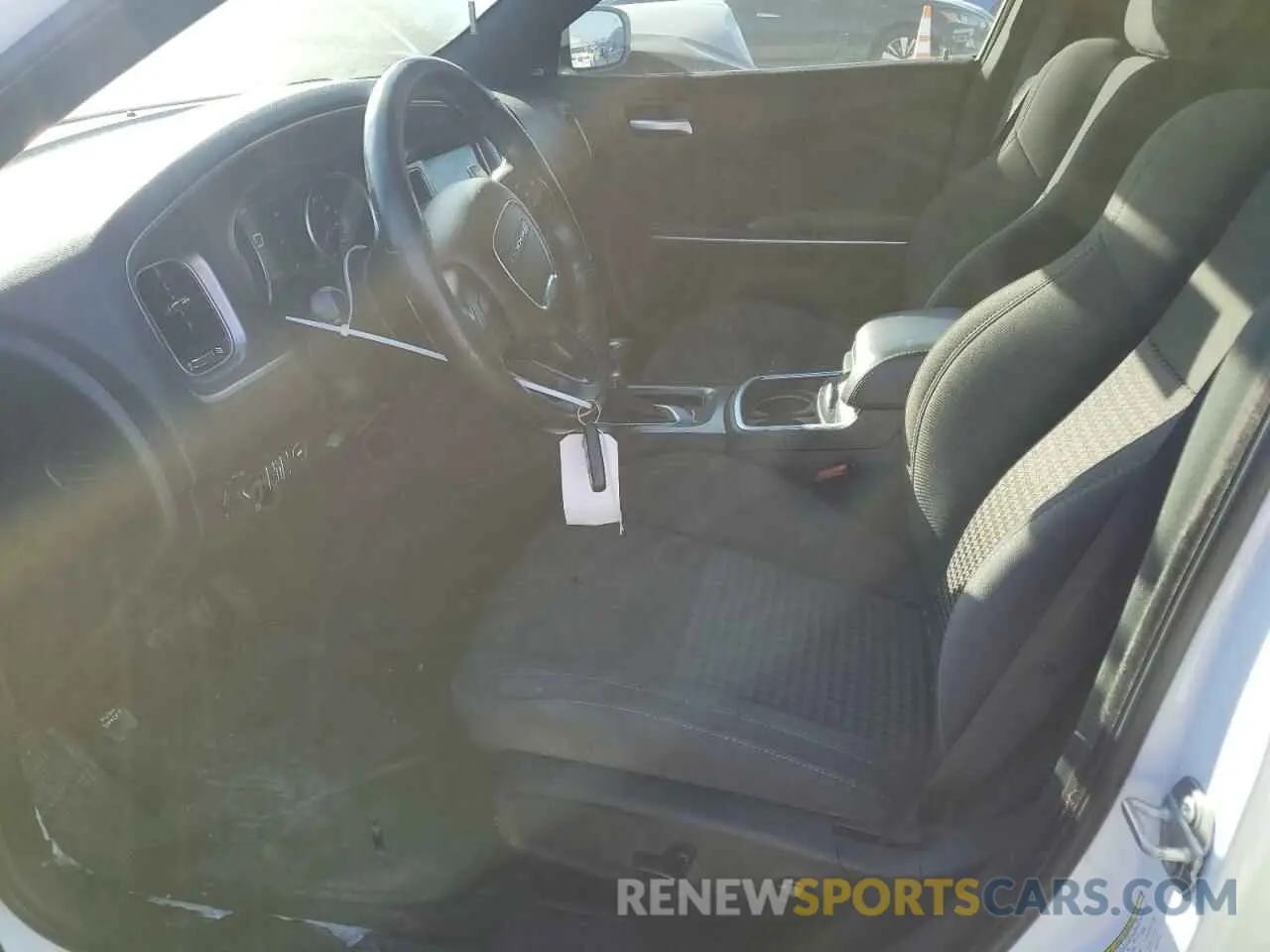 7 Photograph of a damaged car 2C3CDXHG2KH512762 DODGE CHARGER 2019