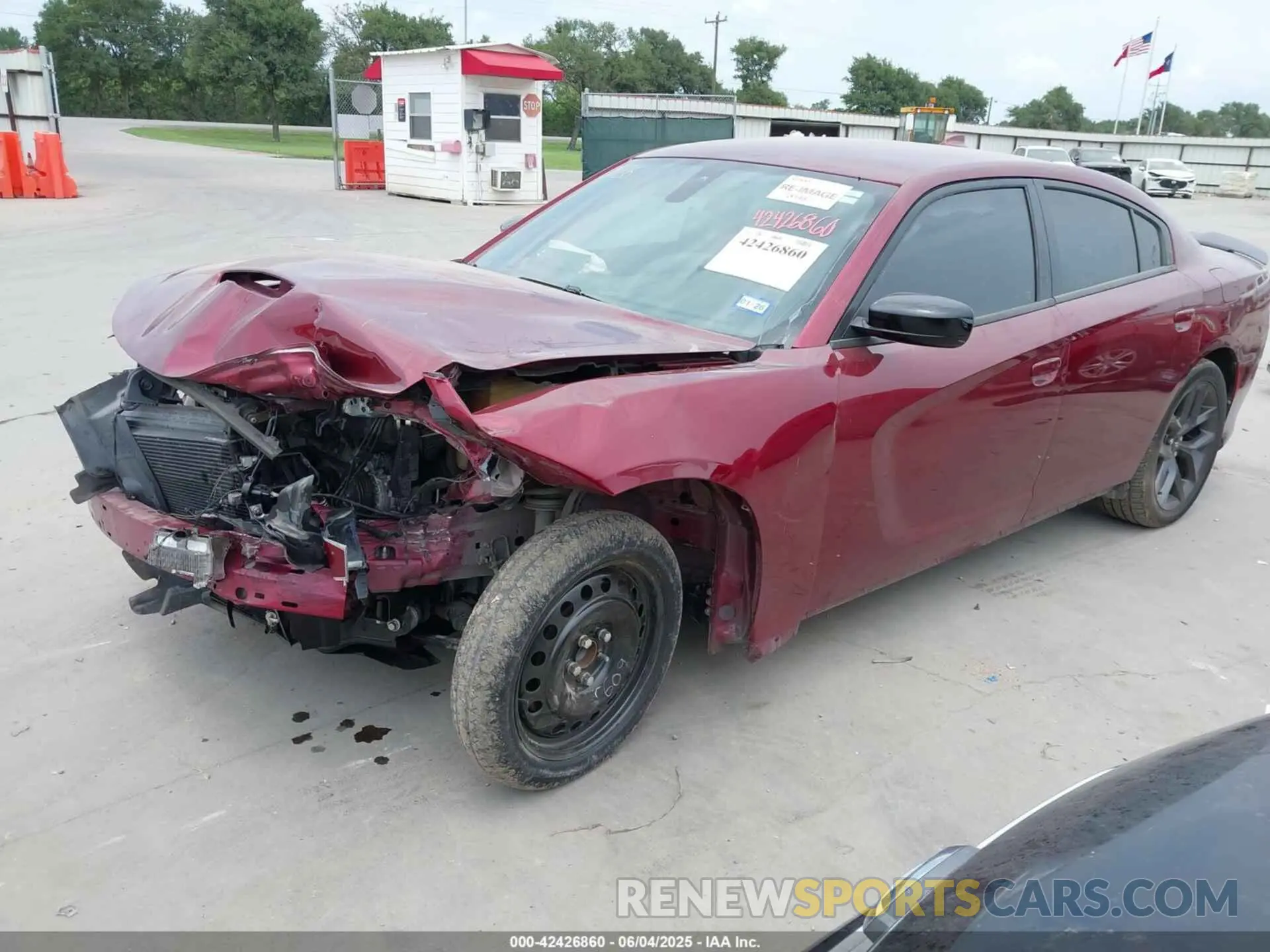 2 Photograph of a damaged car 2C3CDXHG2KH523003 DODGE CHARGER 2019
