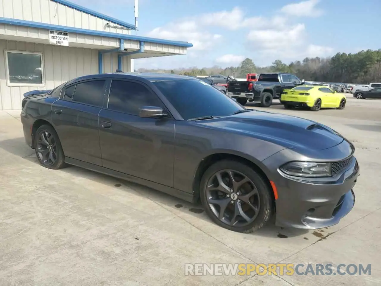 4 Photograph of a damaged car 2C3CDXHG2KH567339 DODGE CHARGER 2019
