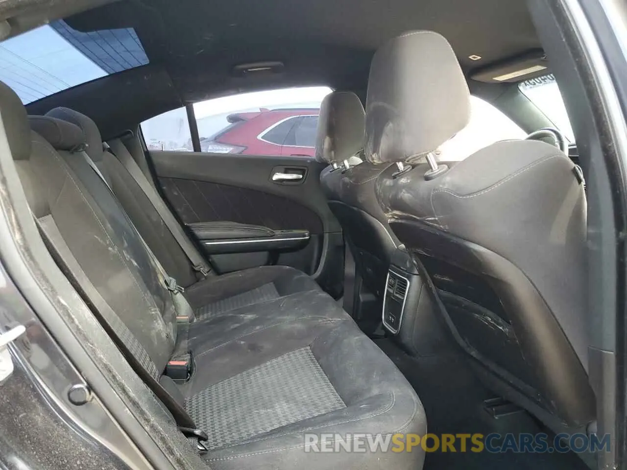 10 Photograph of a damaged car 2C3CDXHG2KH588448 DODGE CHARGER 2019