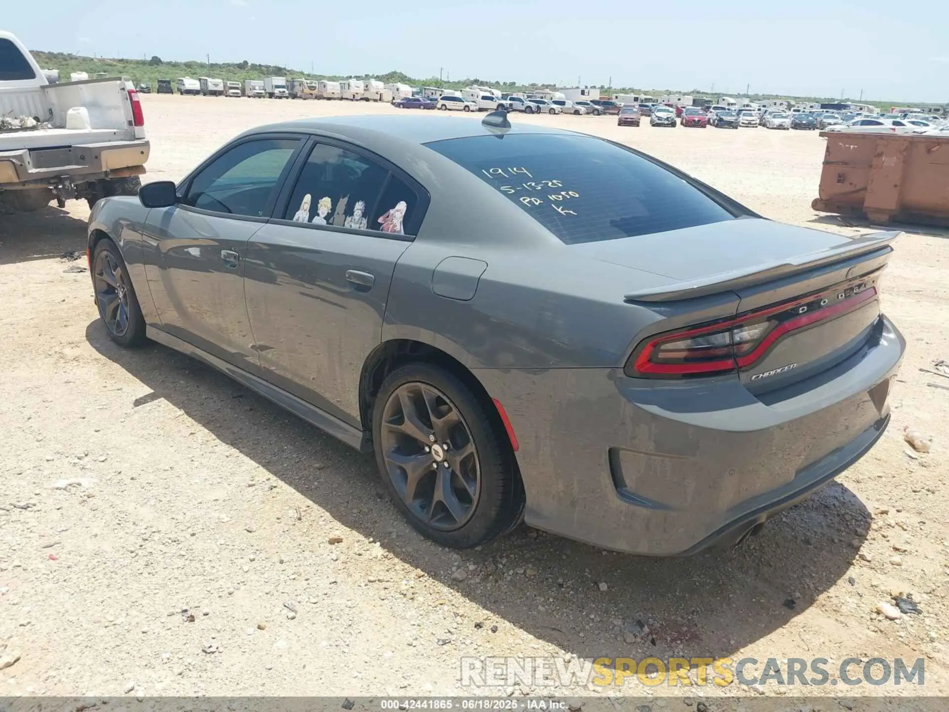 3 Photograph of a damaged car 2C3CDXHG2KH631914 DODGE CHARGER 2019