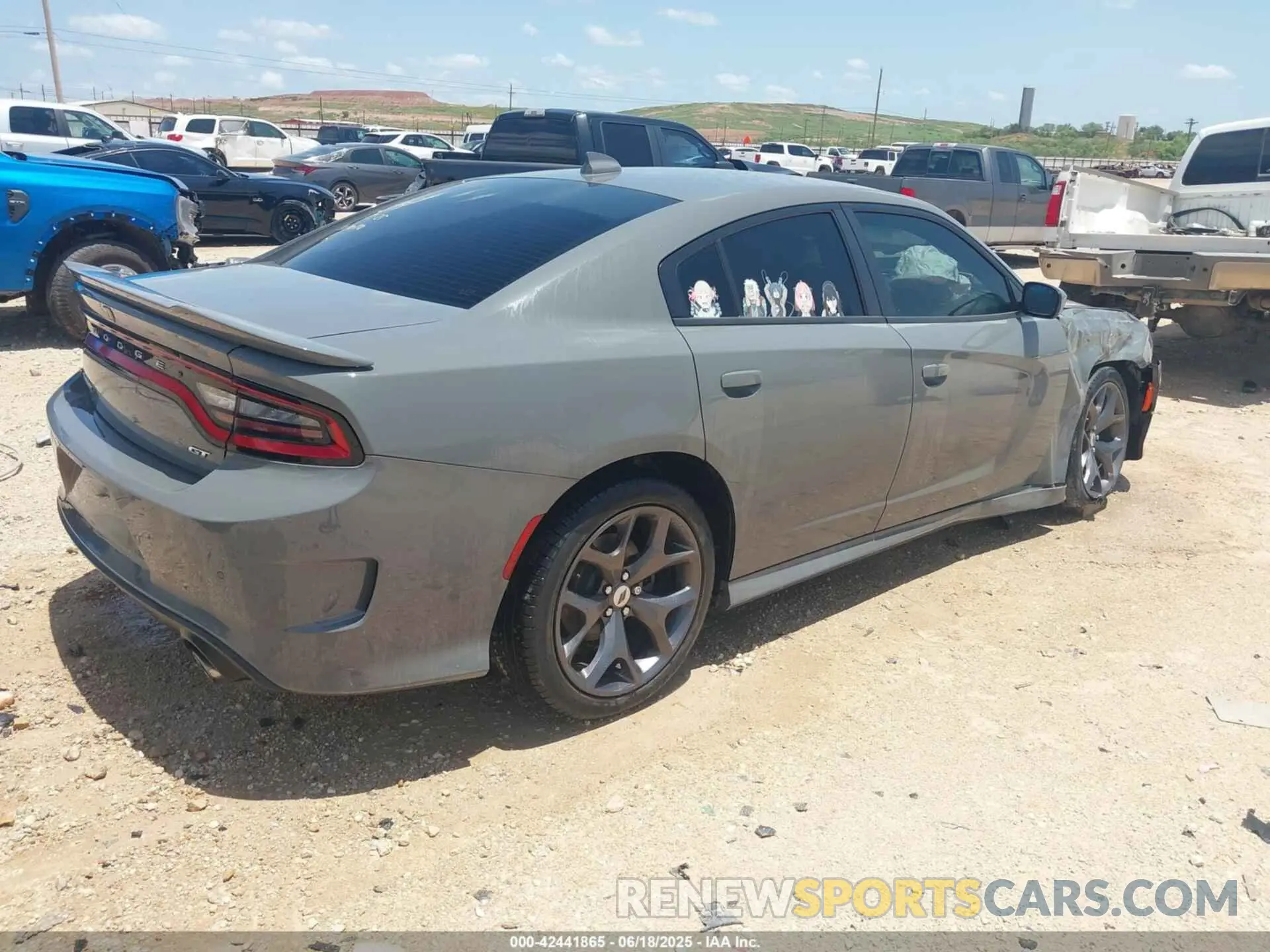 4 Photograph of a damaged car 2C3CDXHG2KH631914 DODGE CHARGER 2019
