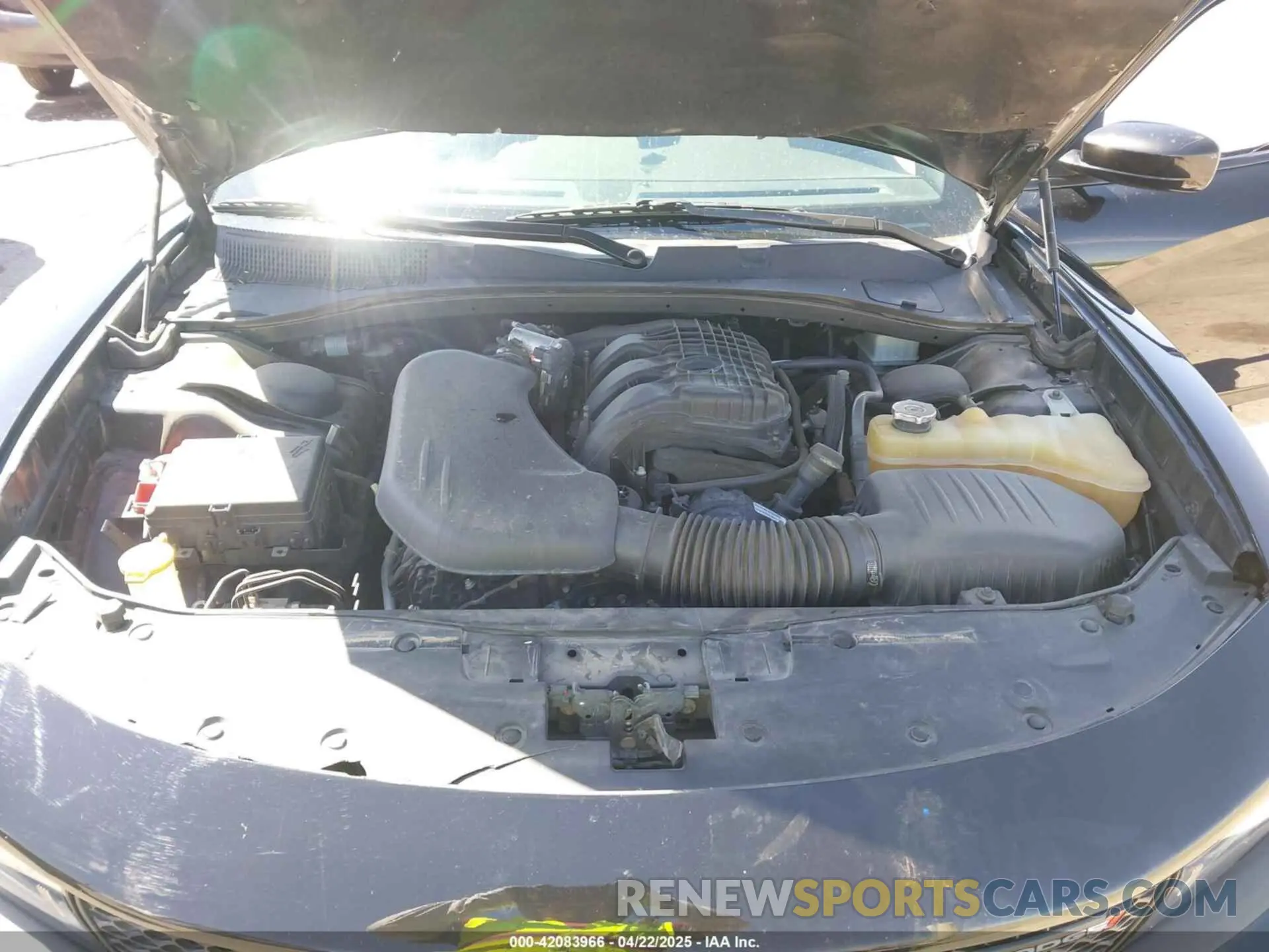10 Photograph of a damaged car 2C3CDXHG3KH512852 DODGE CHARGER 2019