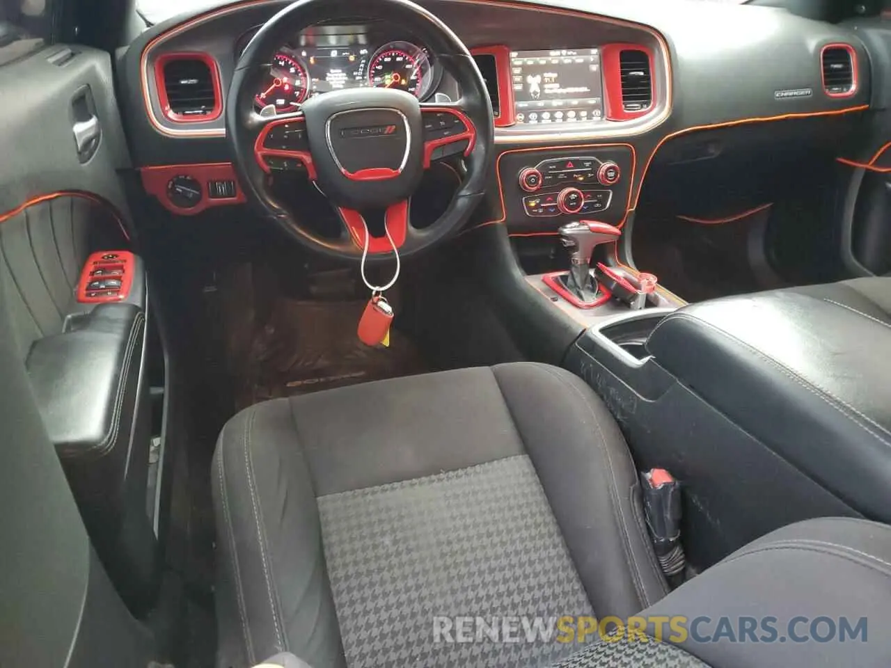 8 Photograph of a damaged car 2C3CDXHG3KH584571 DODGE CHARGER 2019