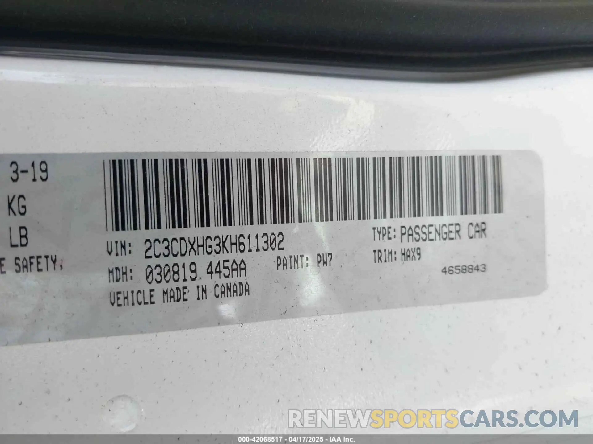 9 Photograph of a damaged car 2C3CDXHG3KH611302 DODGE CHARGER 2019