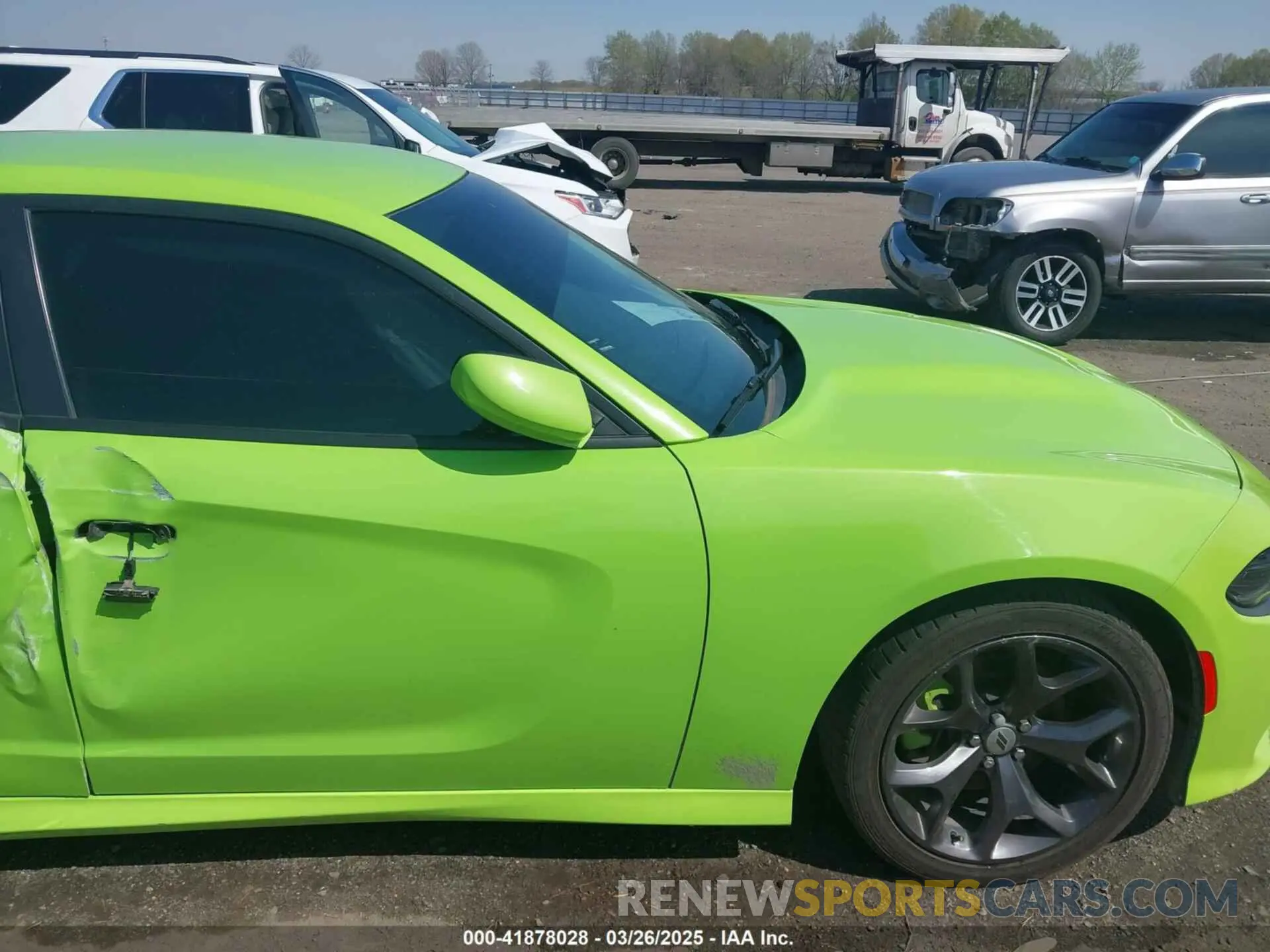19 Photograph of a damaged car 2C3CDXHG3KH658748 DODGE CHARGER 2019