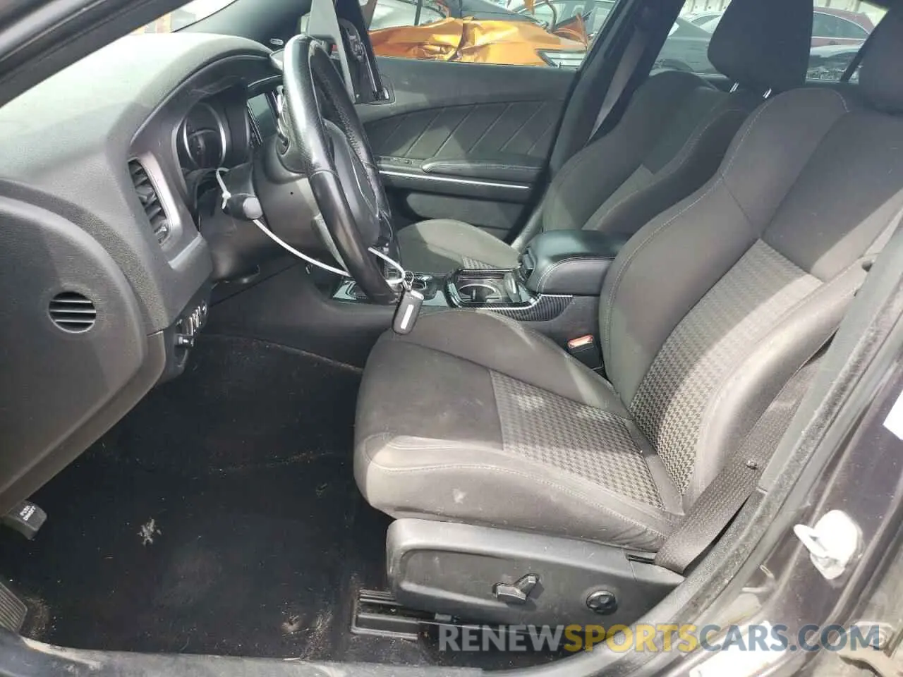 7 Photograph of a damaged car 2C3CDXHG3KH678143 DODGE CHARGER 2019