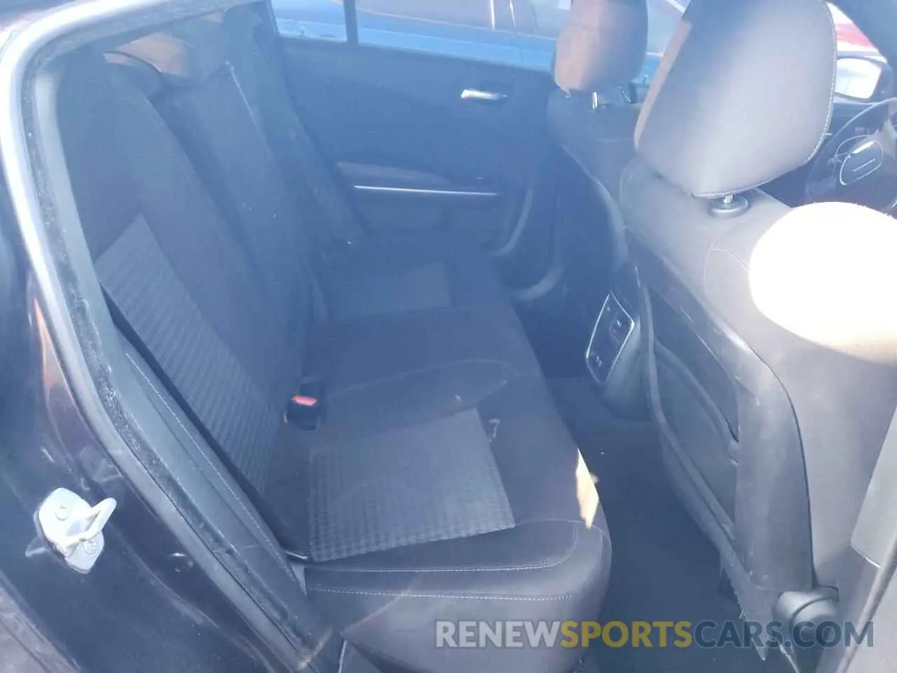 10 Photograph of a damaged car 2C3CDXHG4KH598320 DODGE CHARGER 2019