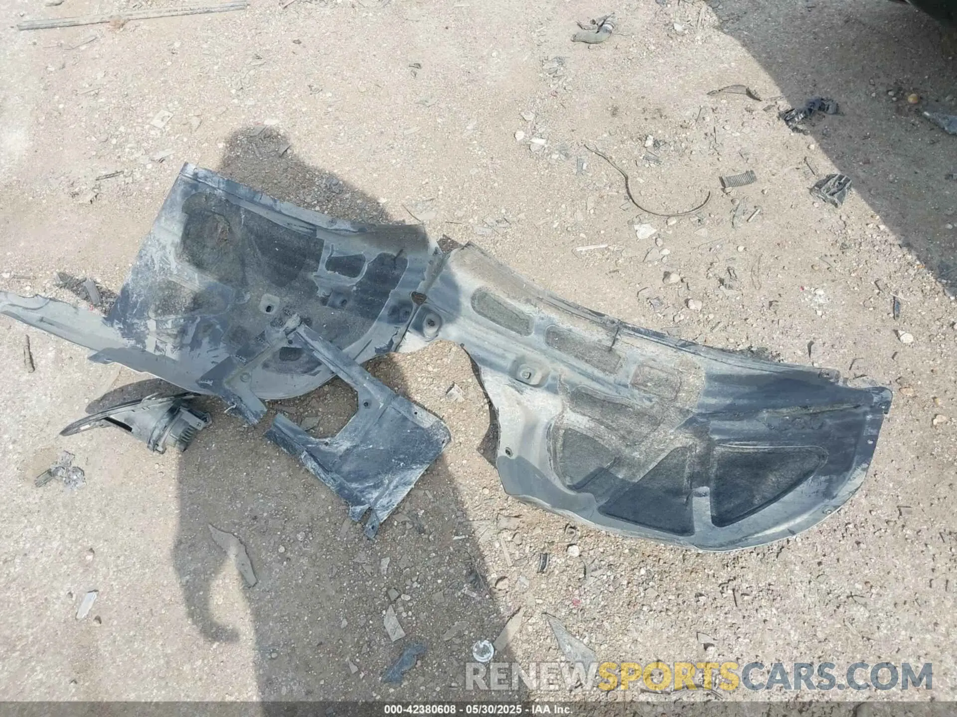 12 Photograph of a damaged car 2C3CDXHG4KH686994 DODGE CHARGER 2019