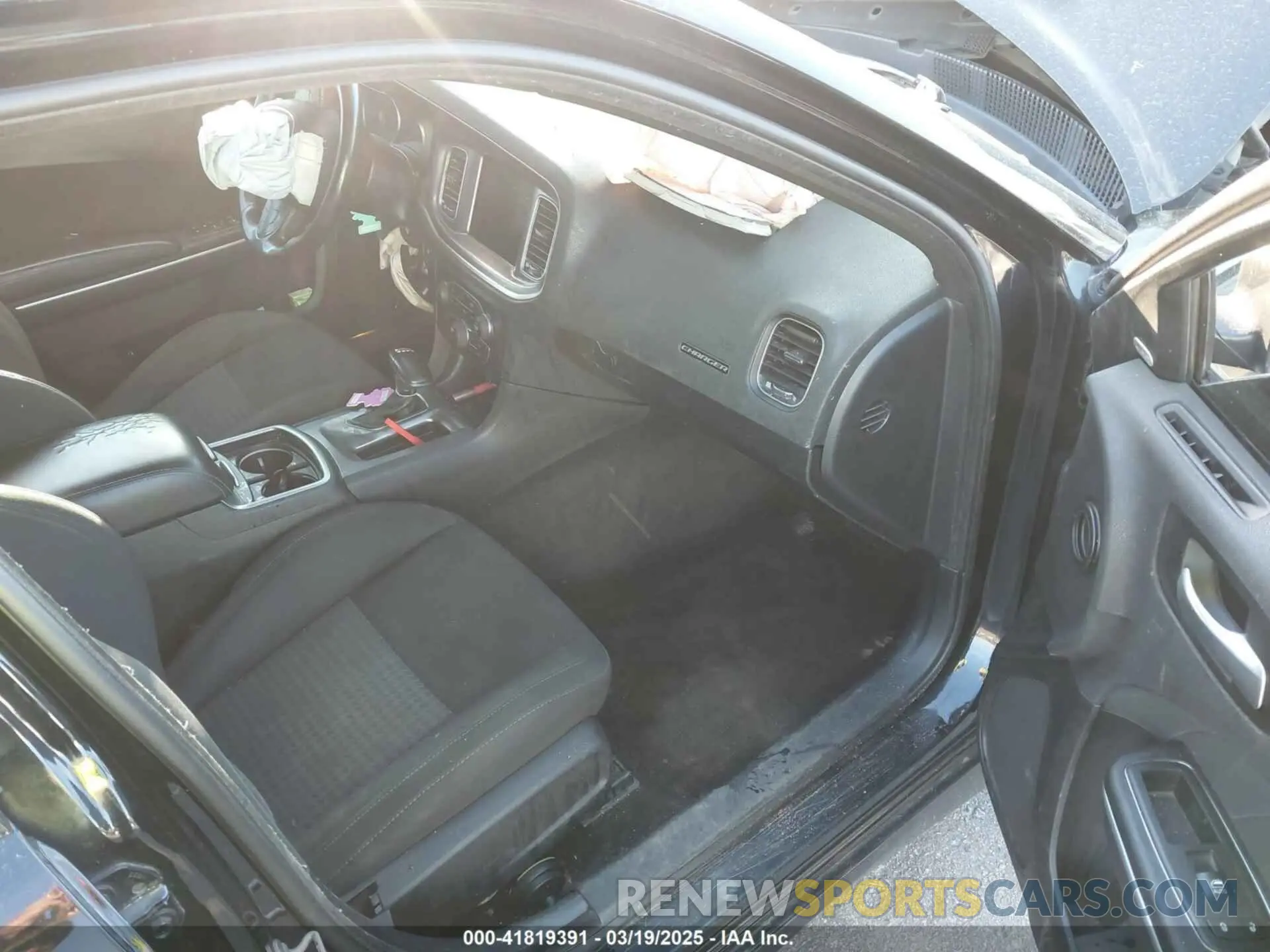 5 Photograph of a damaged car 2C3CDXHG5KH526834 DODGE CHARGER 2019