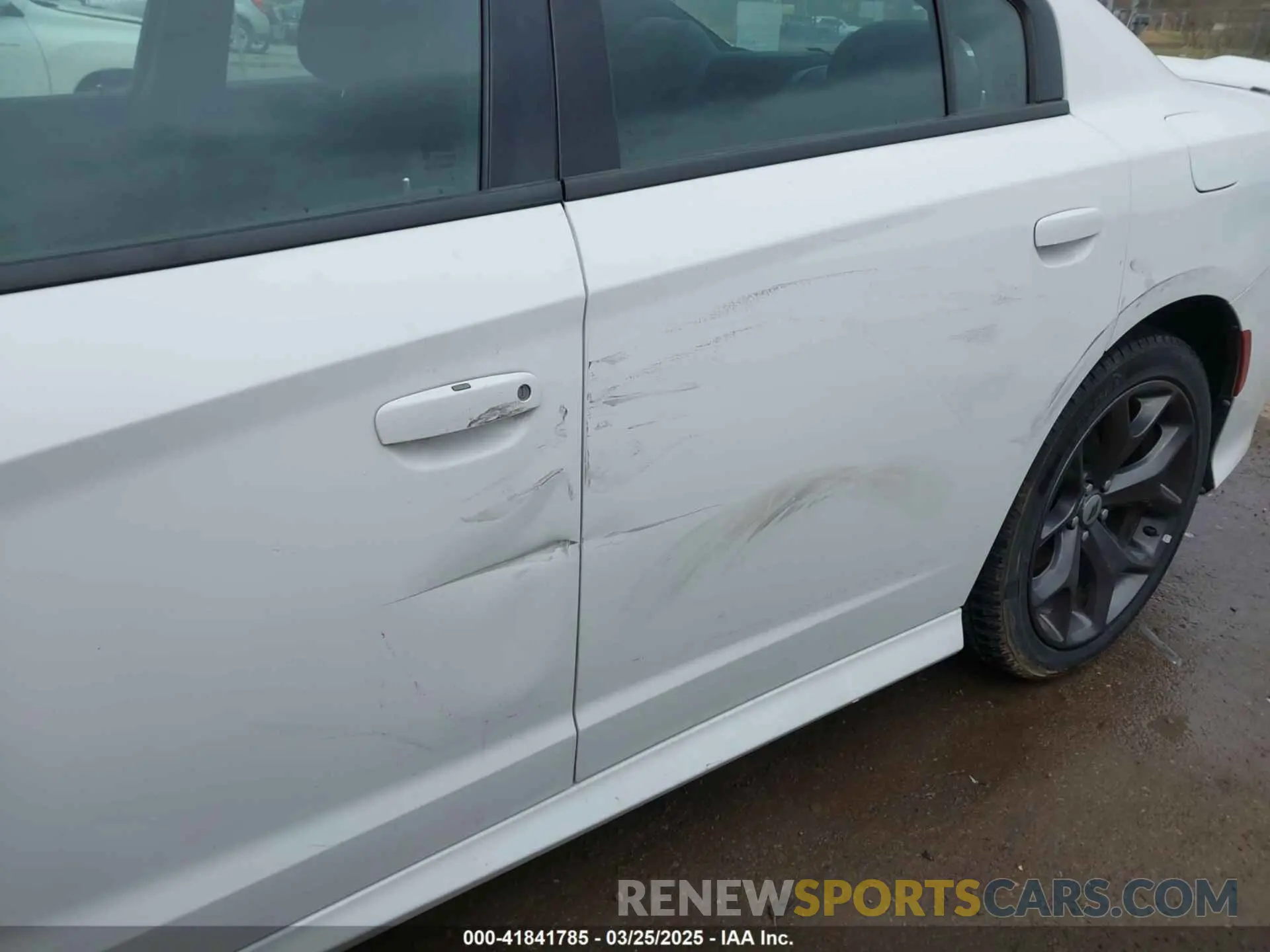 6 Photograph of a damaged car 2C3CDXHG5KH585138 DODGE CHARGER 2019