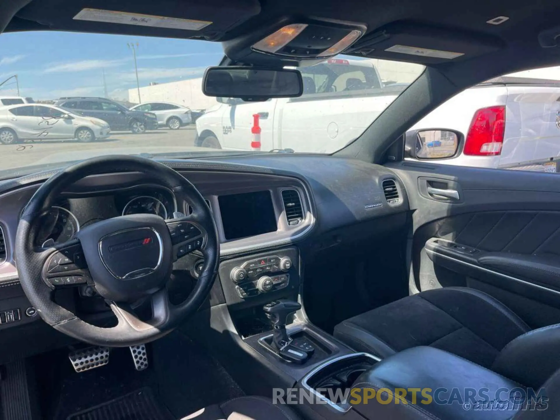 8 Photograph of a damaged car 2C3CDXHG5KH588086 DODGE CHARGER 2019