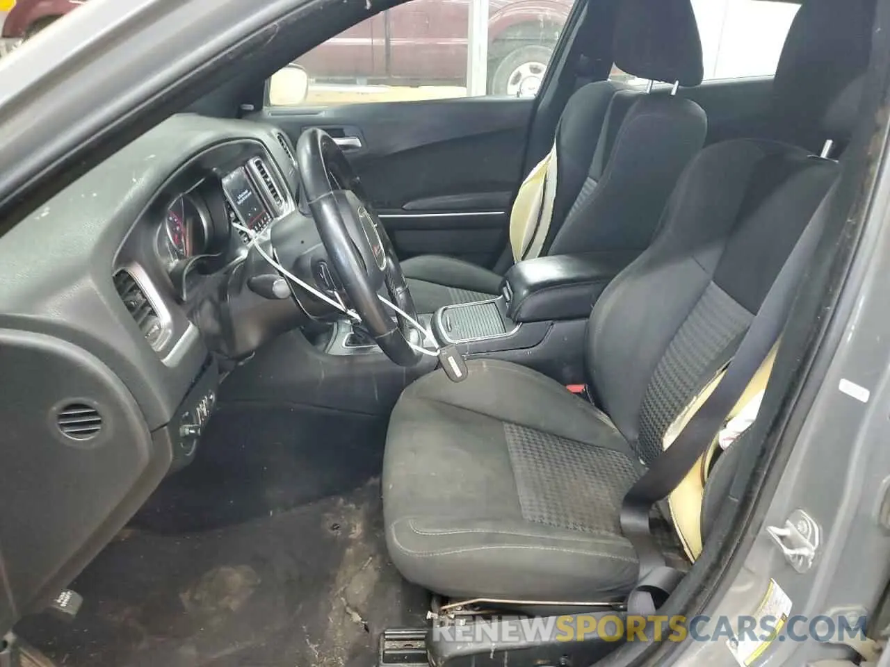 7 Photograph of a damaged car 2C3CDXHG6KH513672 DODGE CHARGER 2019