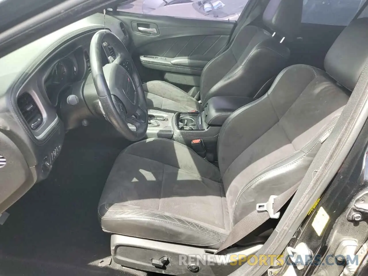 7 Photograph of a damaged car 2C3CDXHG6KH547434 DODGE CHARGER 2019