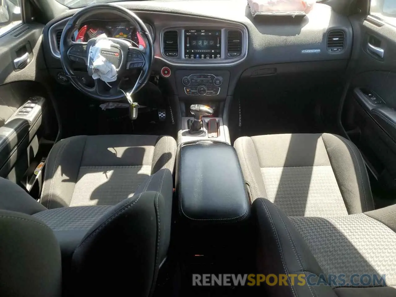 8 Photograph of a damaged car 2C3CDXHG6KH681814 DODGE CHARGER 2019
