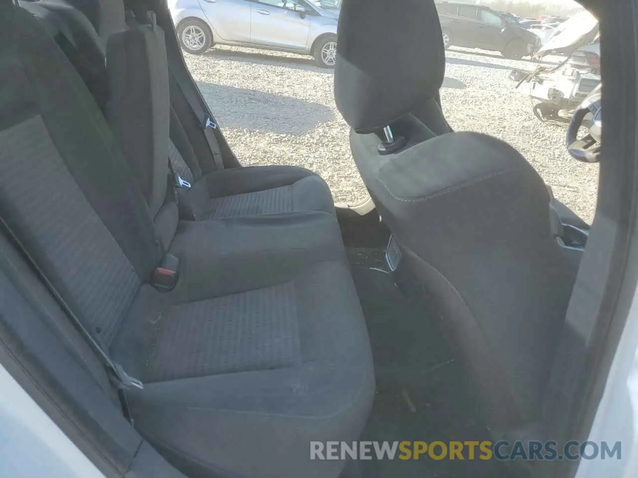 10 Photograph of a damaged car 2C3CDXHG6KH686396 DODGE CHARGER 2019