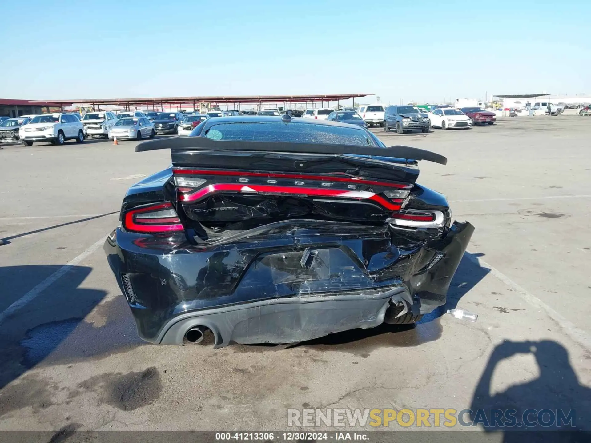 16 Photograph of a damaged car 2C3CDXHG6KH740375 DODGE CHARGER 2019