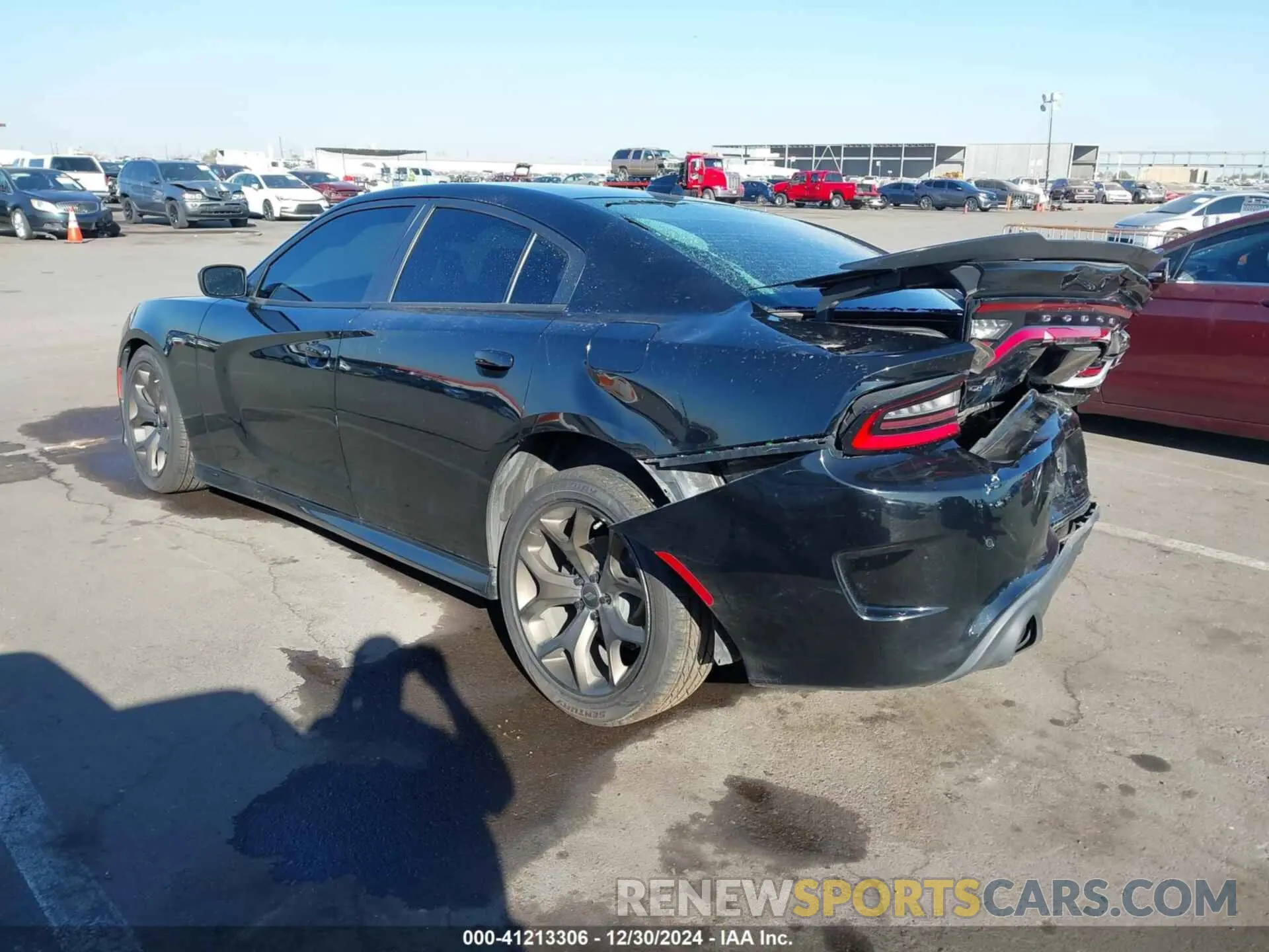 3 Photograph of a damaged car 2C3CDXHG6KH740375 DODGE CHARGER 2019