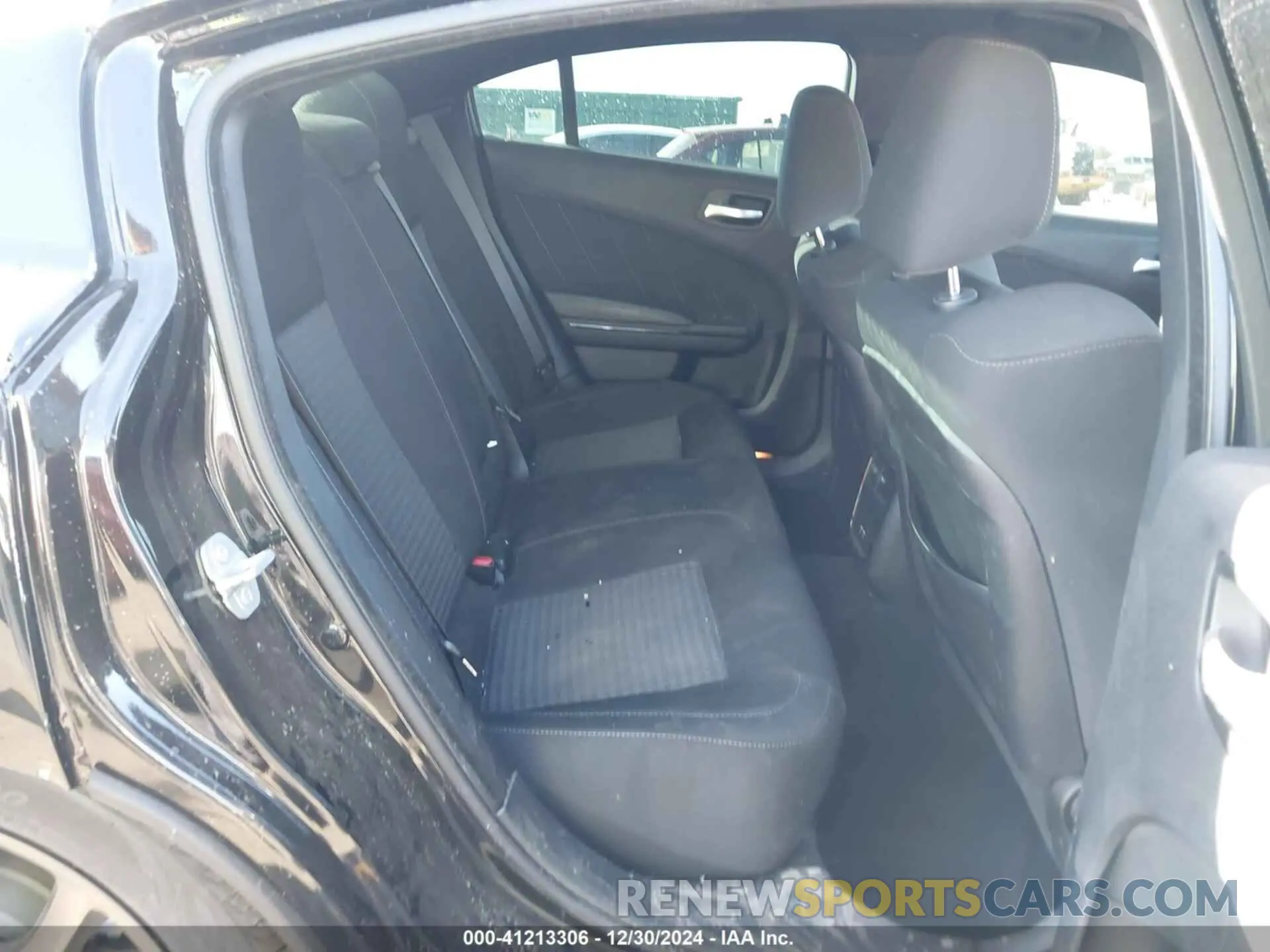 8 Photograph of a damaged car 2C3CDXHG6KH740375 DODGE CHARGER 2019