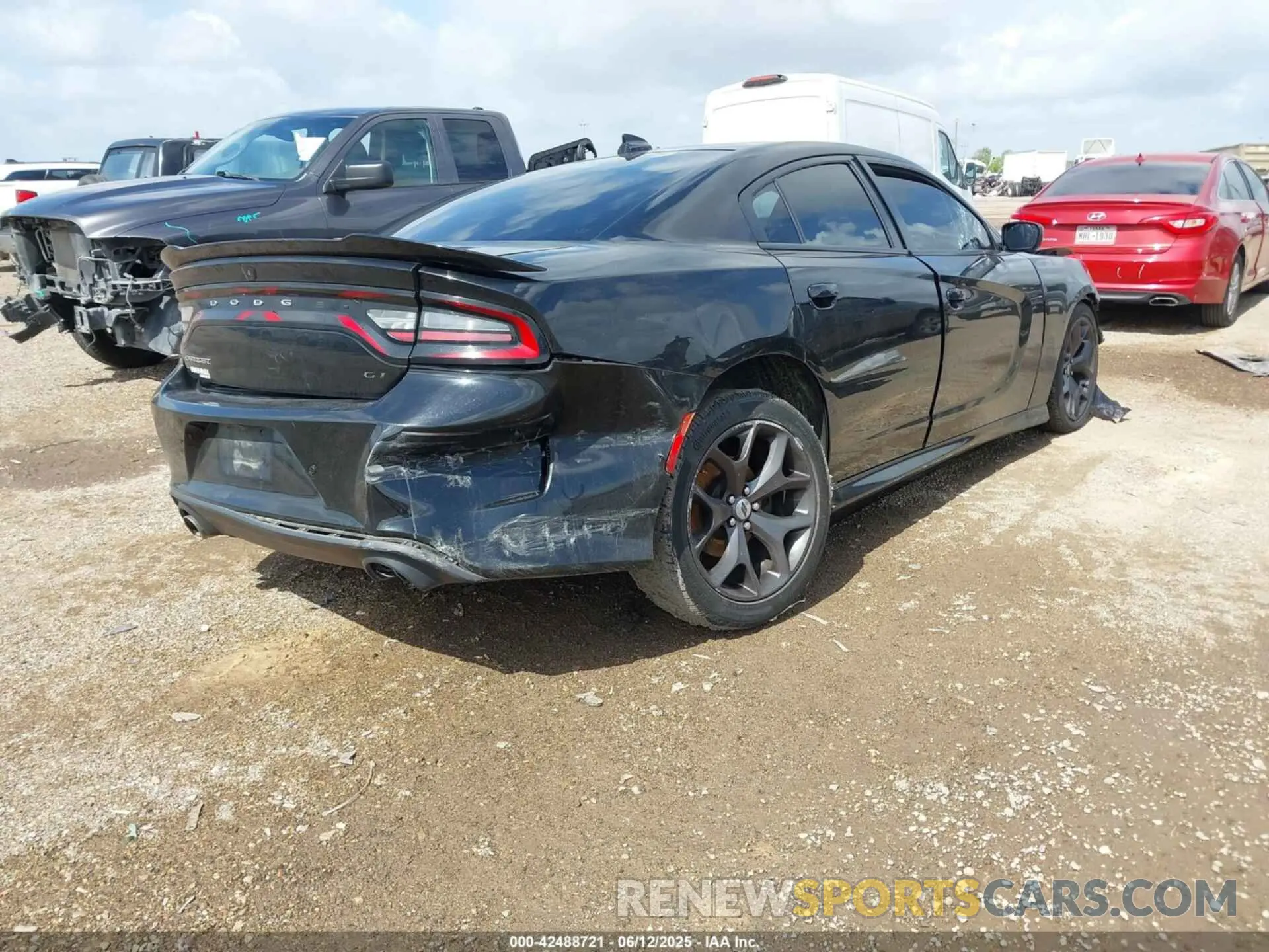 4 Photograph of a damaged car 2C3CDXHG7KH578787 DODGE CHARGER 2019