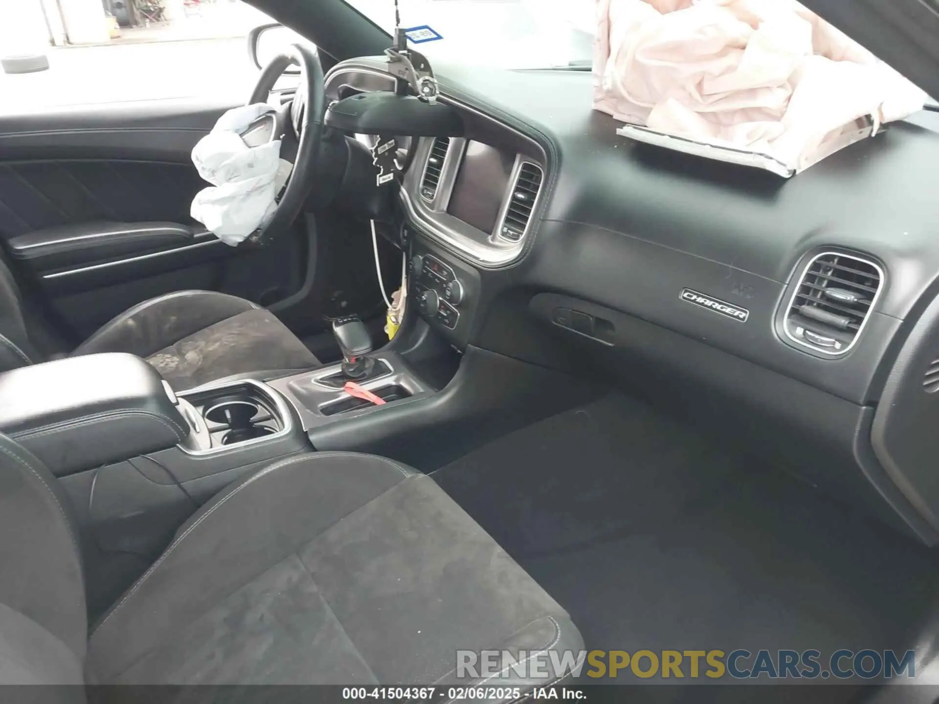 5 Photograph of a damaged car 2C3CDXHG7KH619502 DODGE CHARGER 2019