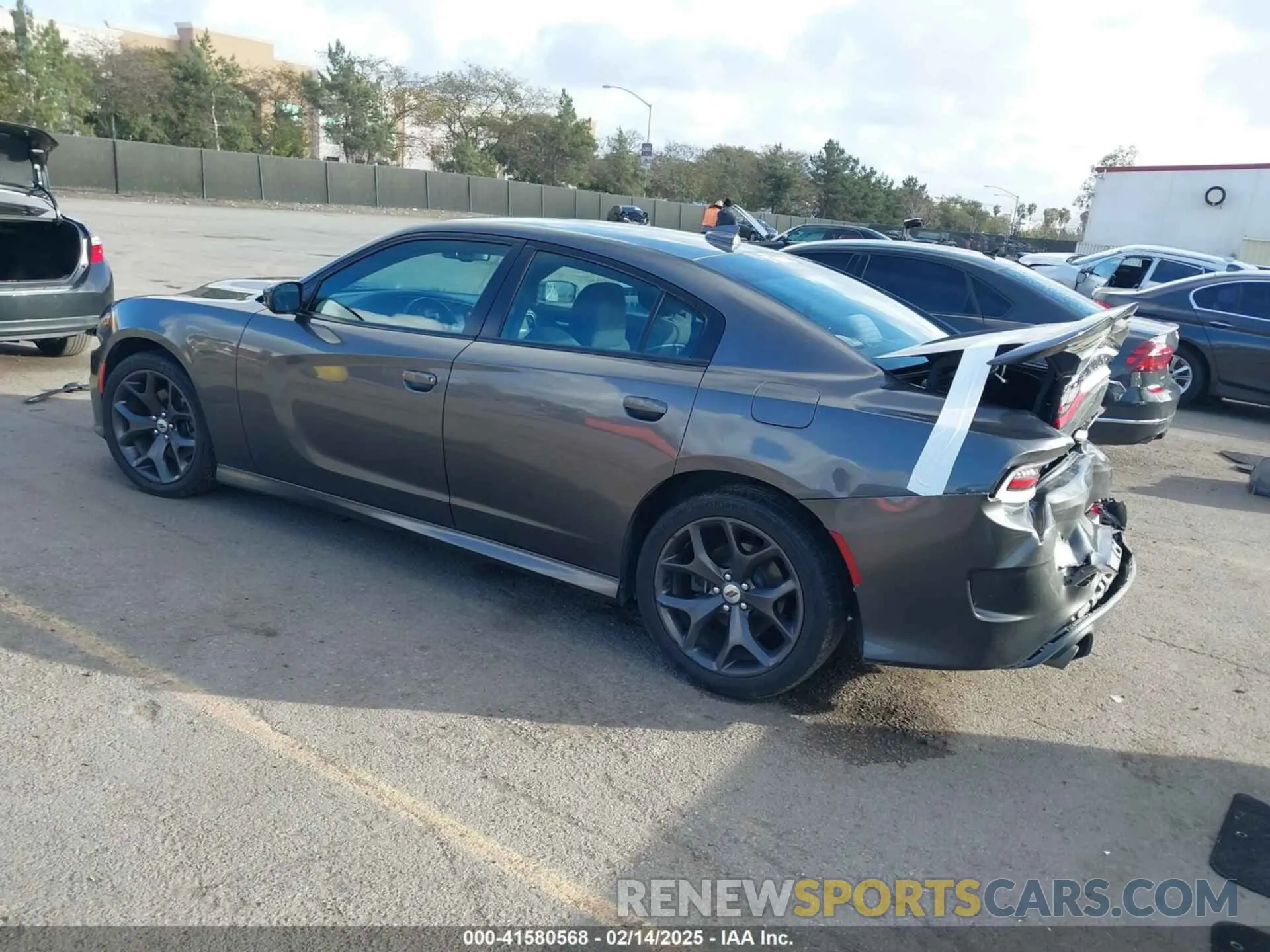 3 Photograph of a damaged car 2C3CDXHG8KH673651 DODGE CHARGER 2019
