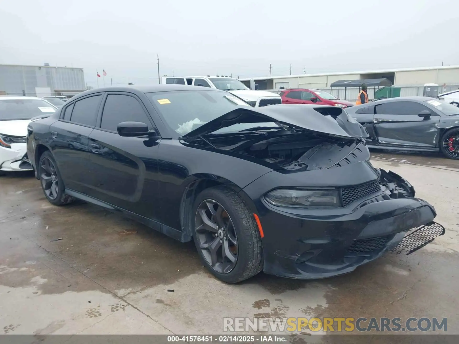 1 Photograph of a damaged car 2C3CDXHG8KH680986 DODGE CHARGER 2019