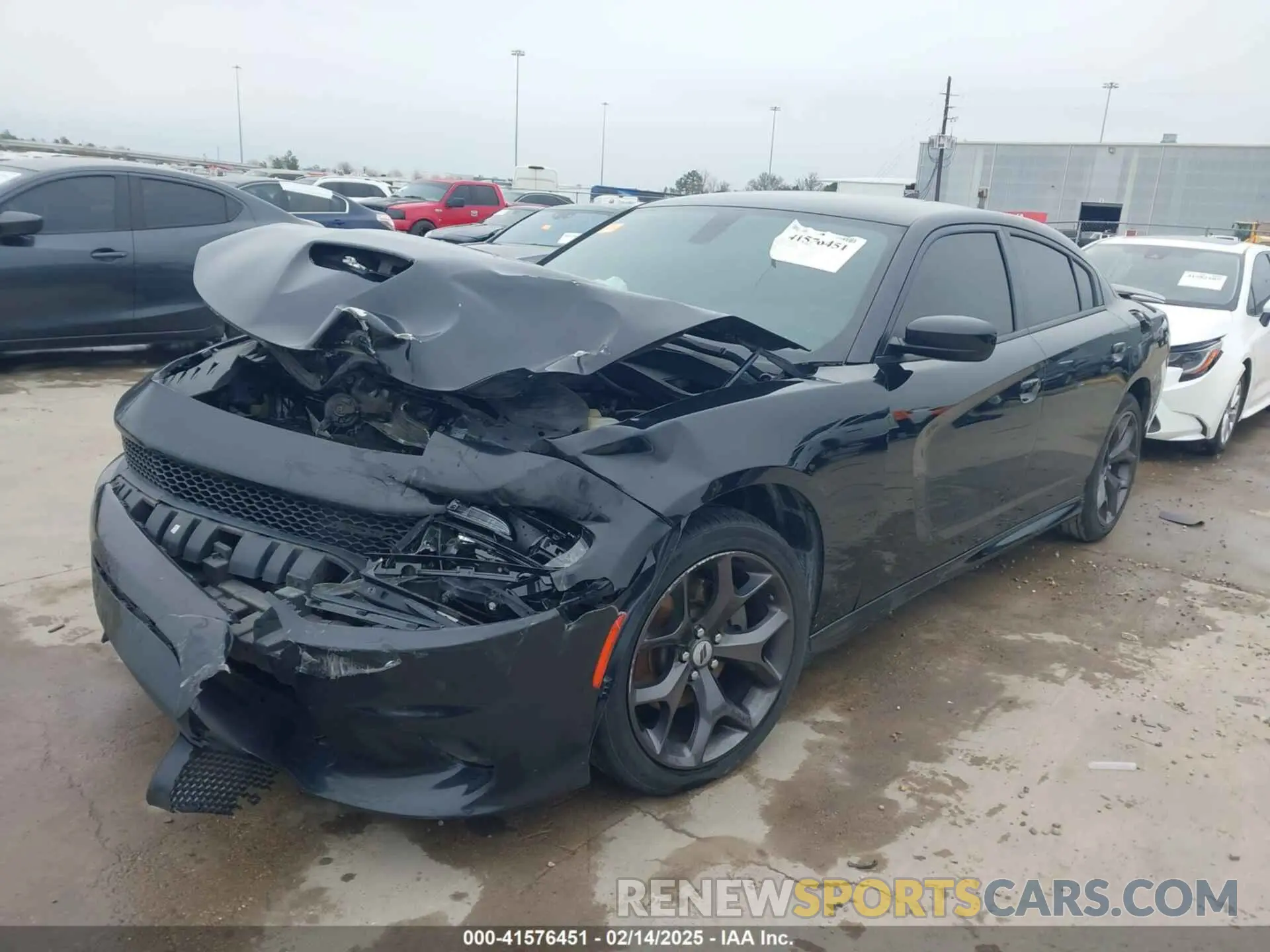 2 Photograph of a damaged car 2C3CDXHG8KH680986 DODGE CHARGER 2019
