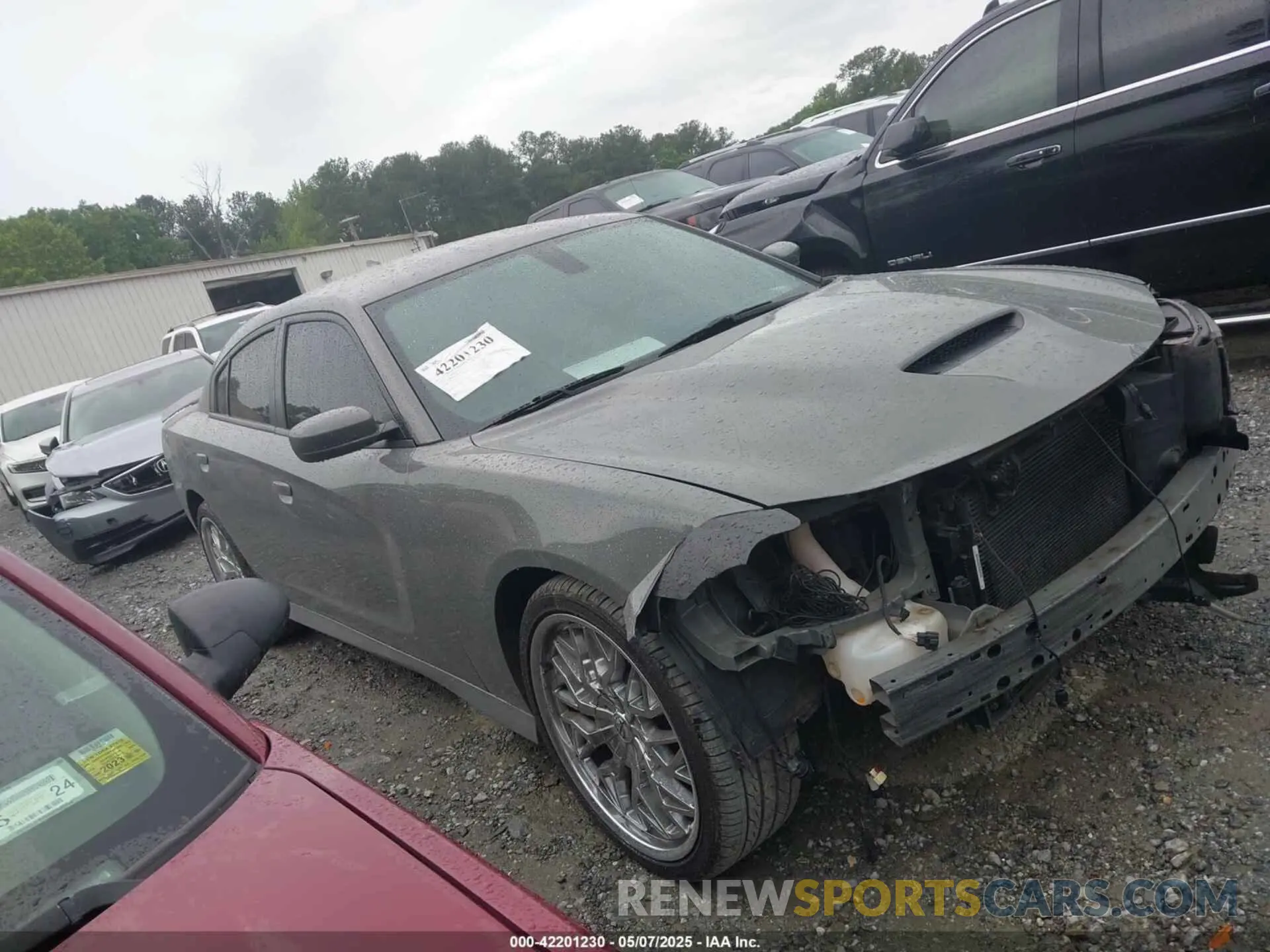 13 Photograph of a damaged car 2C3CDXHG9KH512483 DODGE CHARGER 2019
