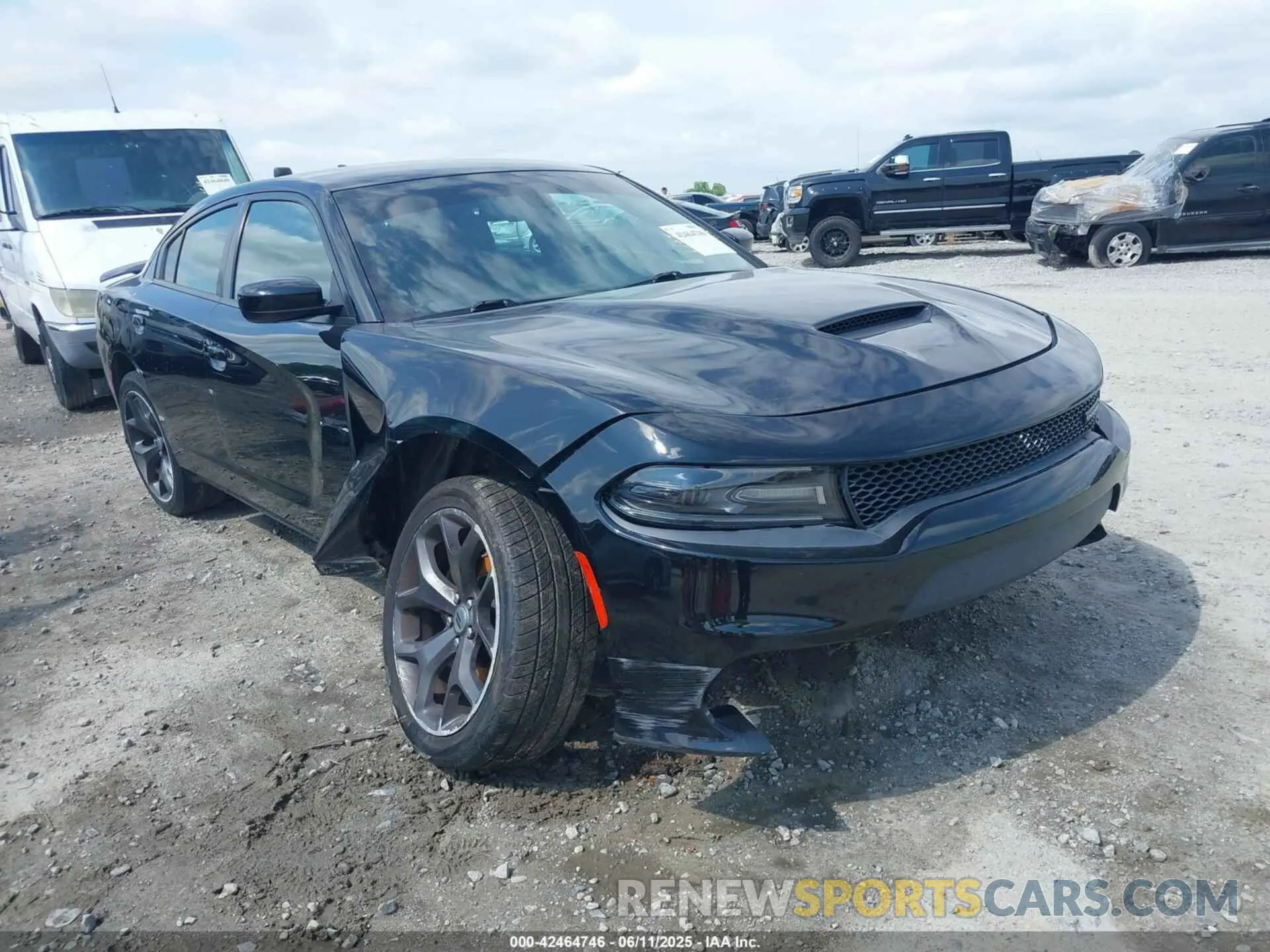 1 Photograph of a damaged car 2C3CDXHG9KH527193 DODGE CHARGER 2019